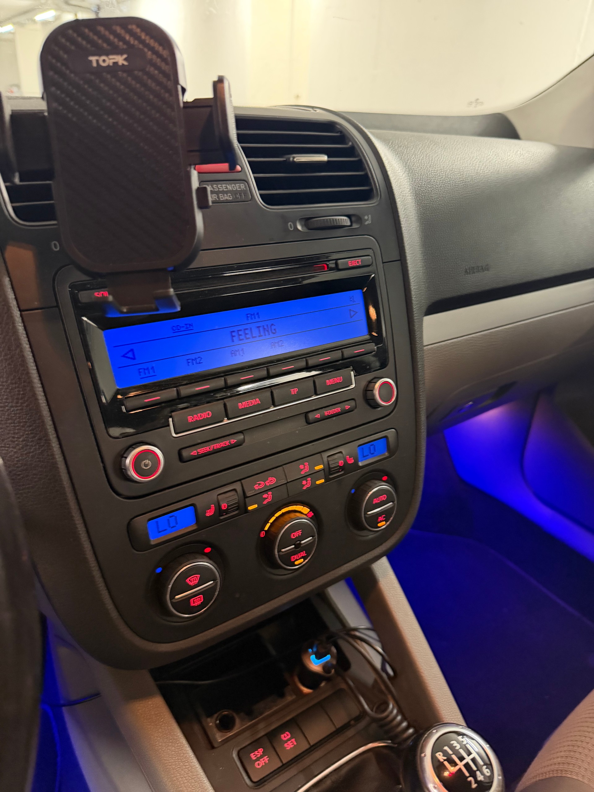 VW Golf Variant 1.9 TDI Comfortline 4Motion-image-17