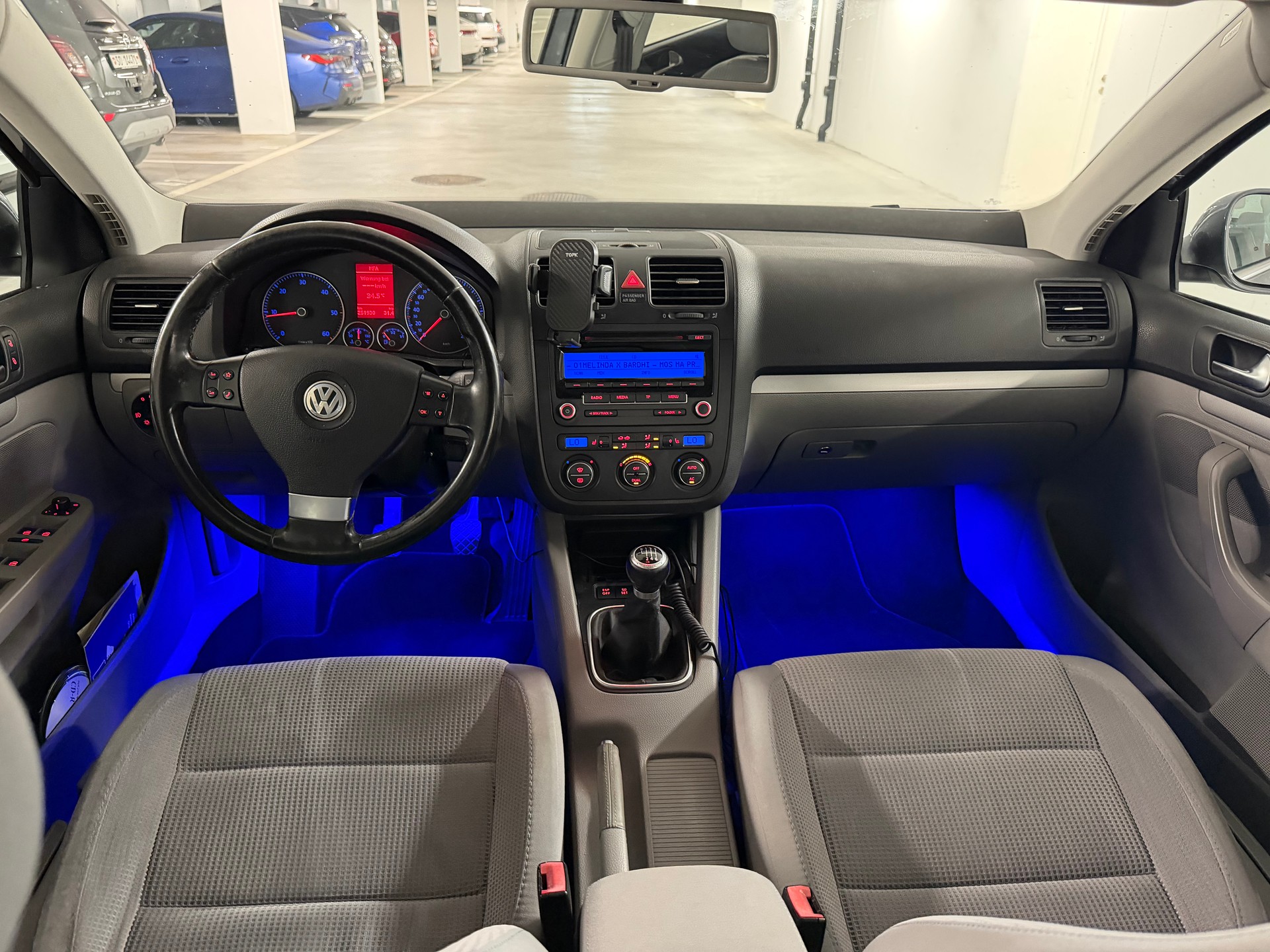 VW Golf Variant 1.9 TDI Comfortline 4Motion-image-18