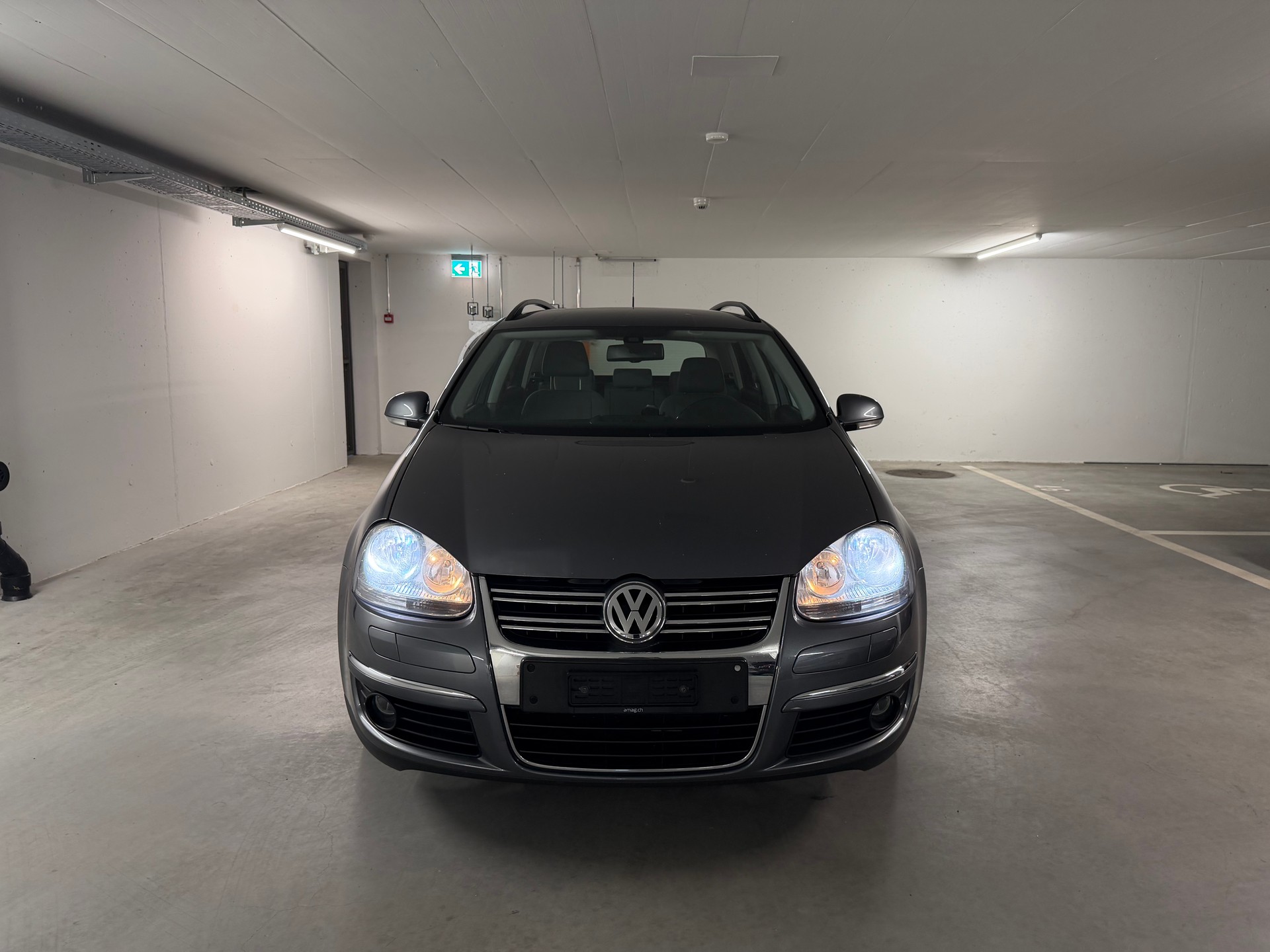 VW Golf Variant 1.9 TDI Comfortline 4Motion-showroom-element-1