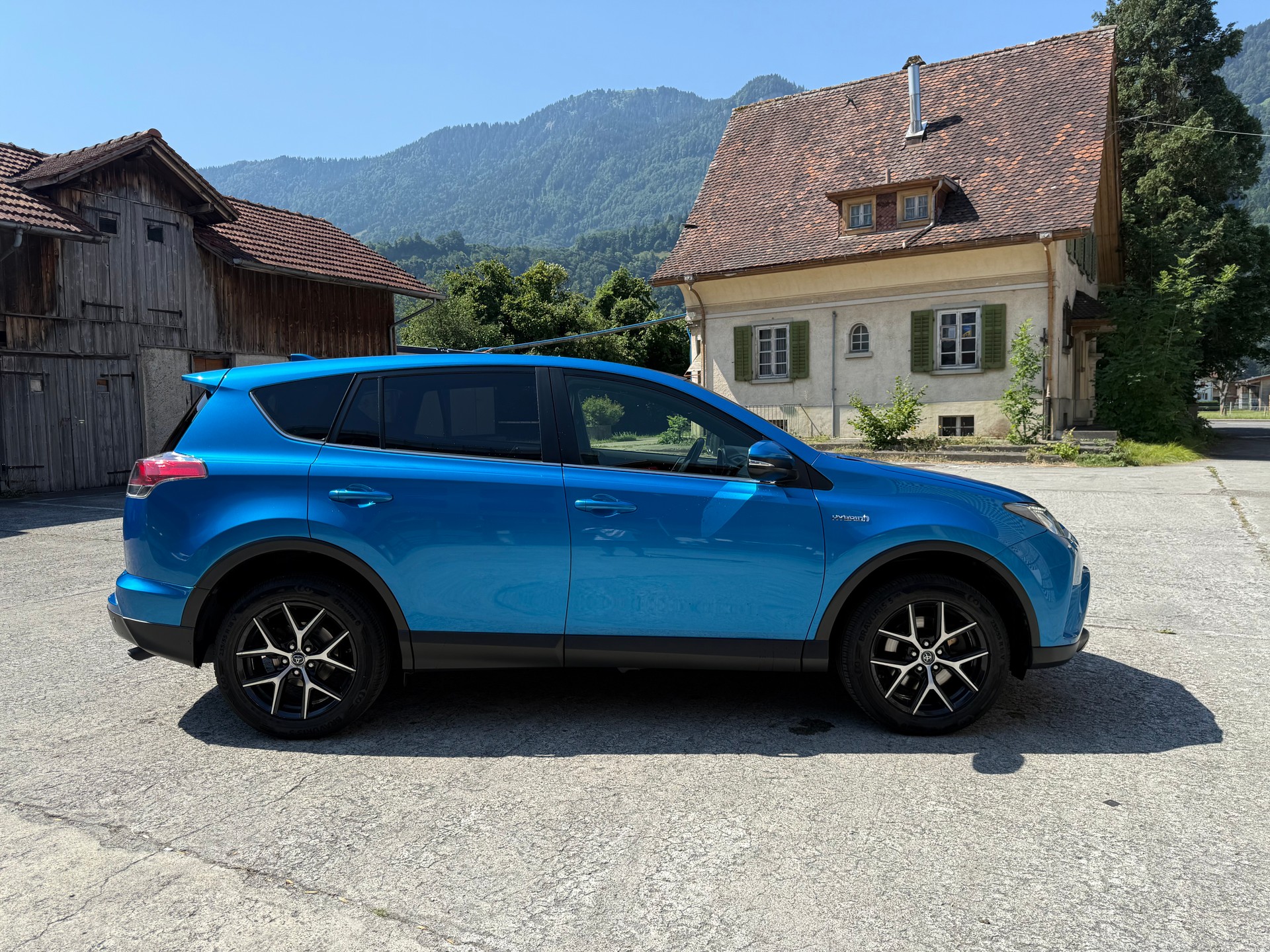 TOYOTA RAV-4 2.5 HSD Sol Premium e-CVT-image-2