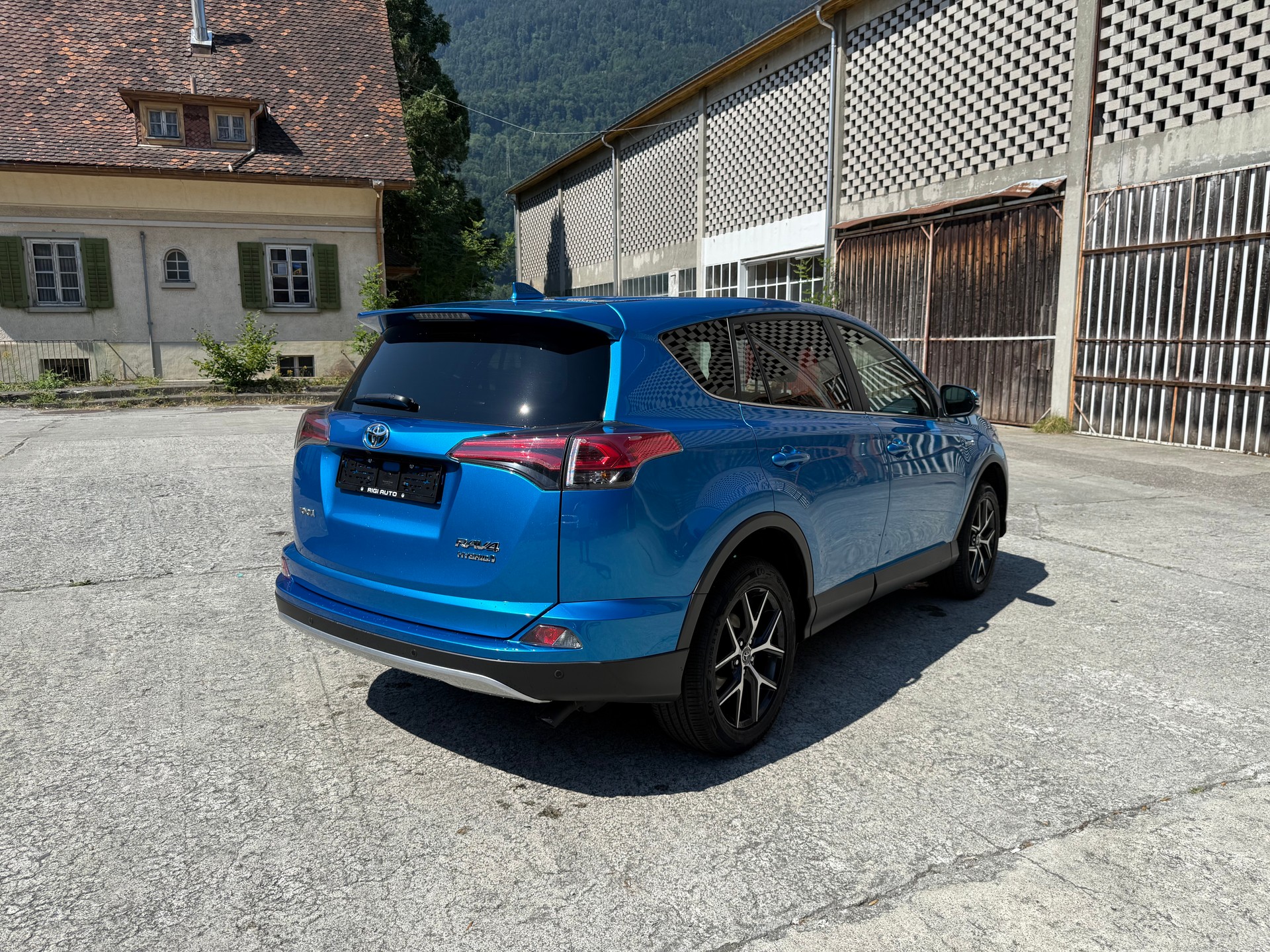 TOYOTA RAV-4 2.5 HSD Sol Premium e-CVT-image-4