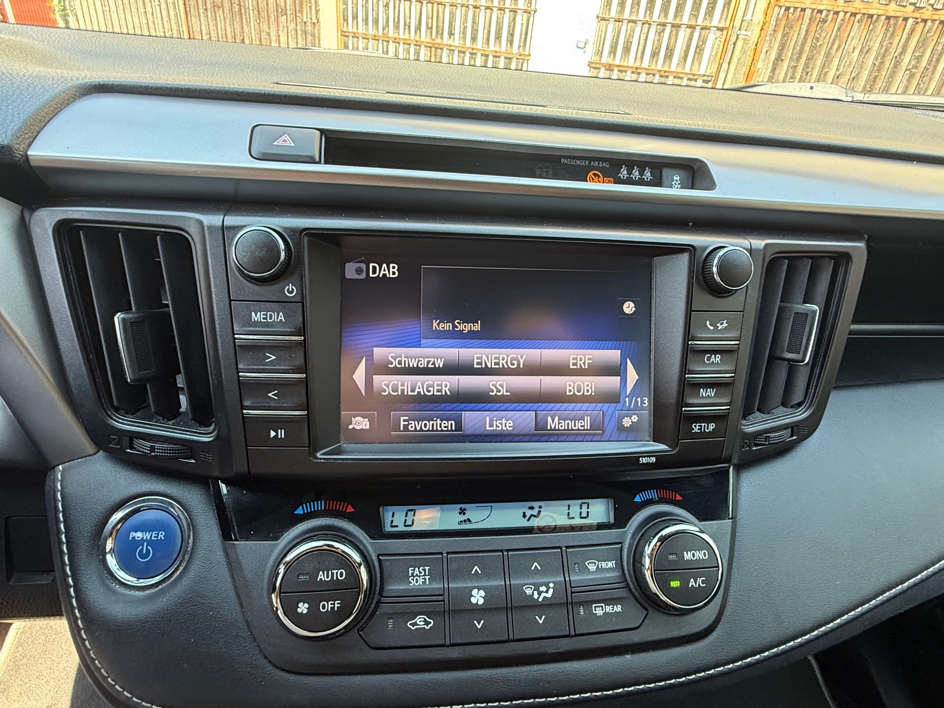 TOYOTA RAV-4 2.5 HSD Sol Premium e-CVT-image-9
