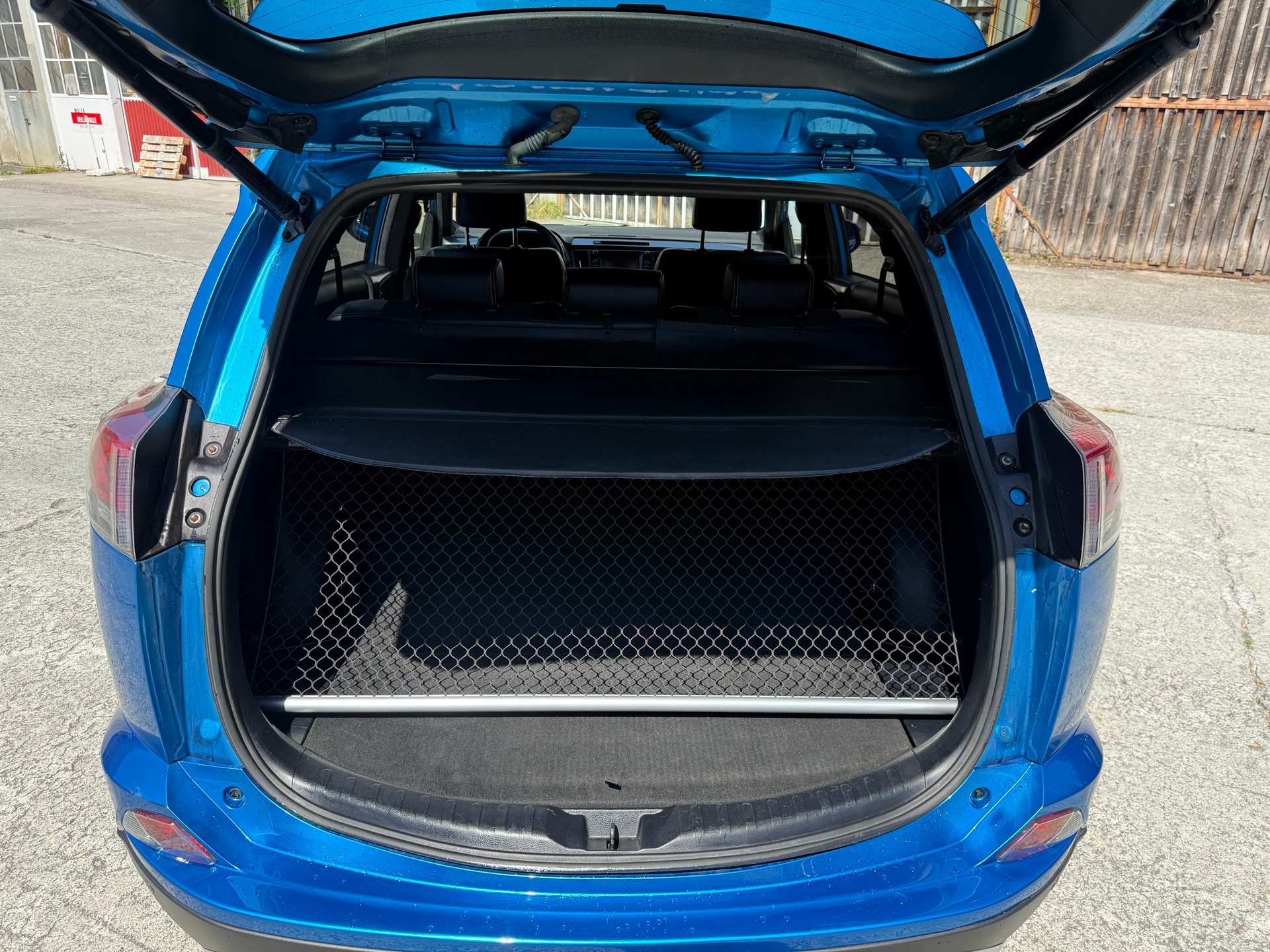 TOYOTA RAV-4 2.5 HSD Sol Premium e-CVT-image-12