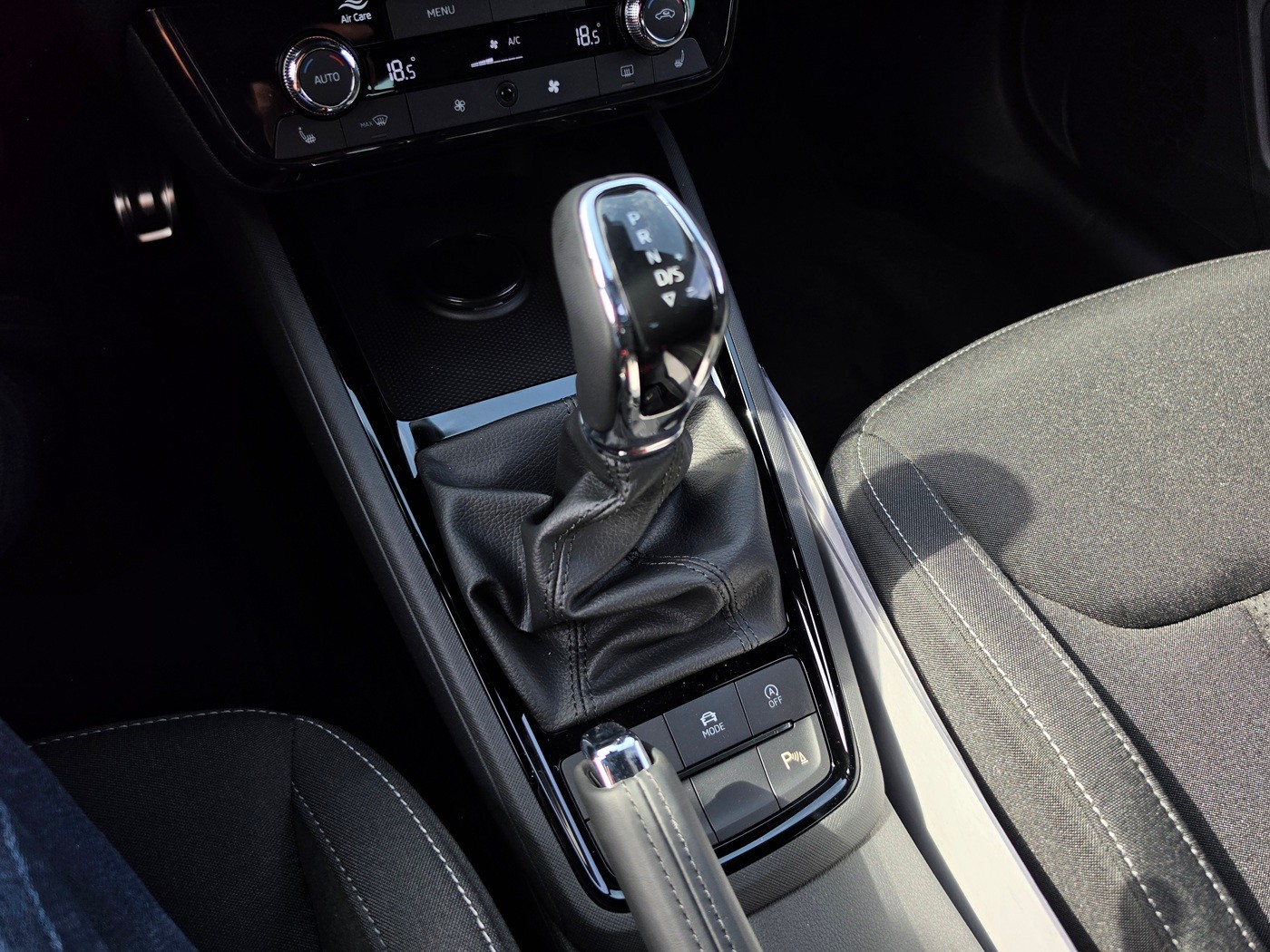 SKODA Kamiq 1.5 TSI Dynamic DSG-image-13