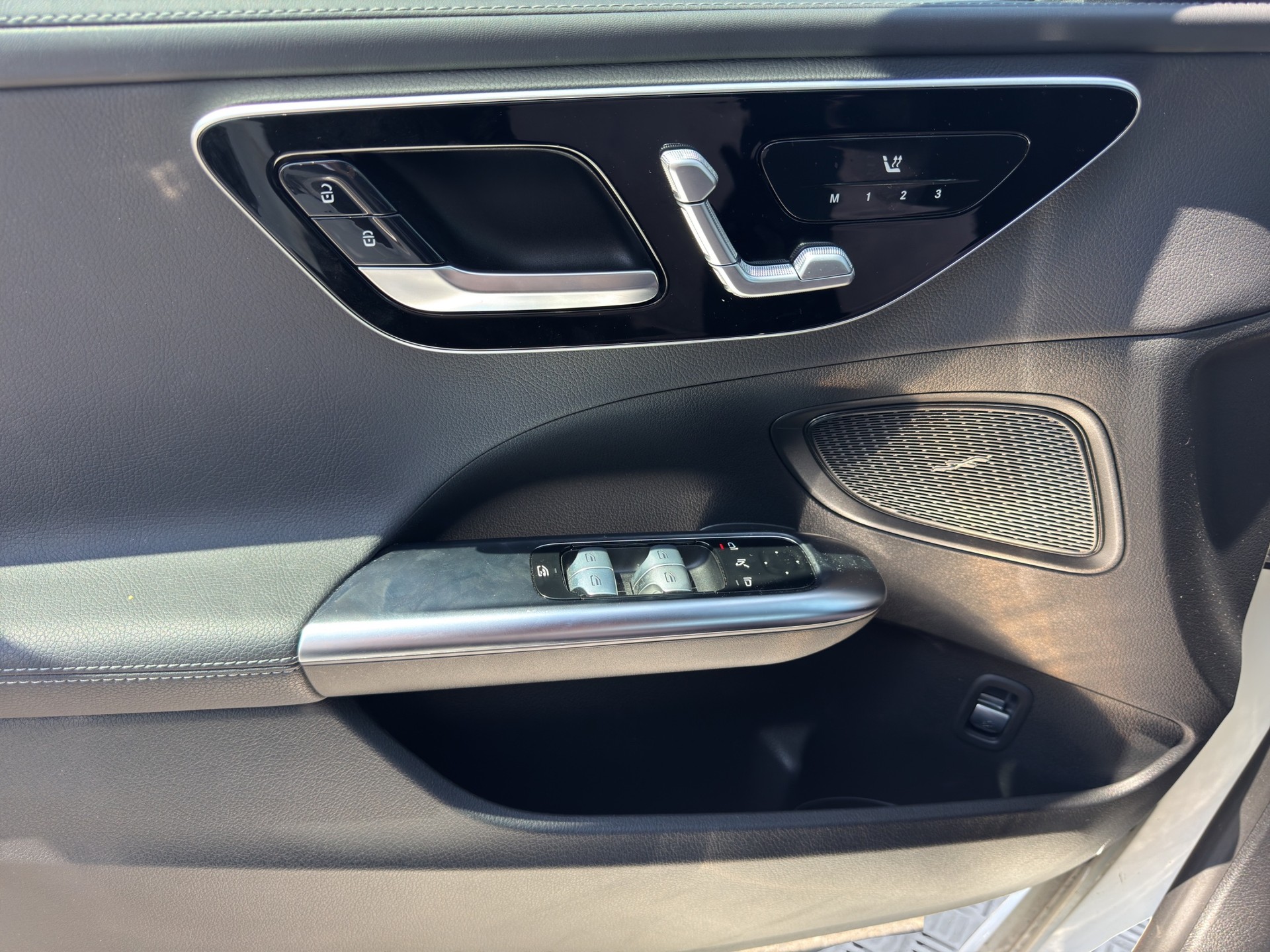 MERCEDES-BENZ C 200 T 4Matic AMG Line-image-9