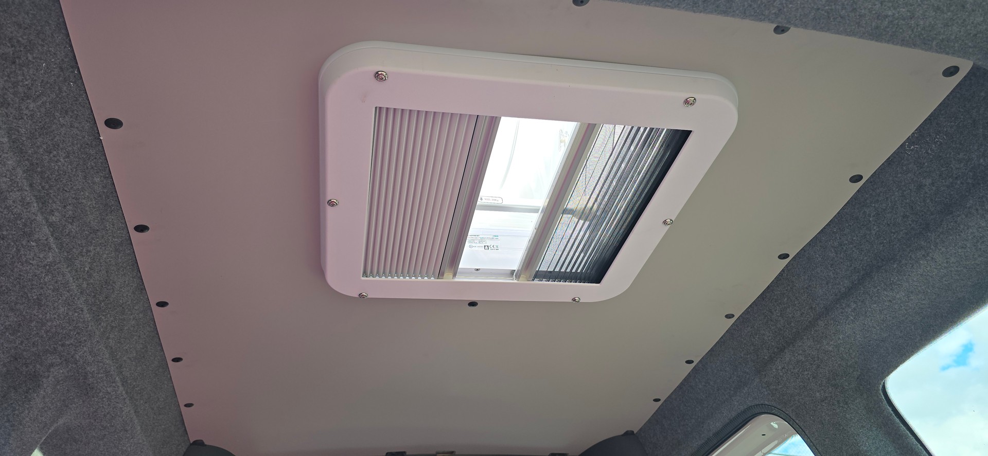 VW GEOVAN M - Allrad - 110PS - Klima - Tempomat-image-6