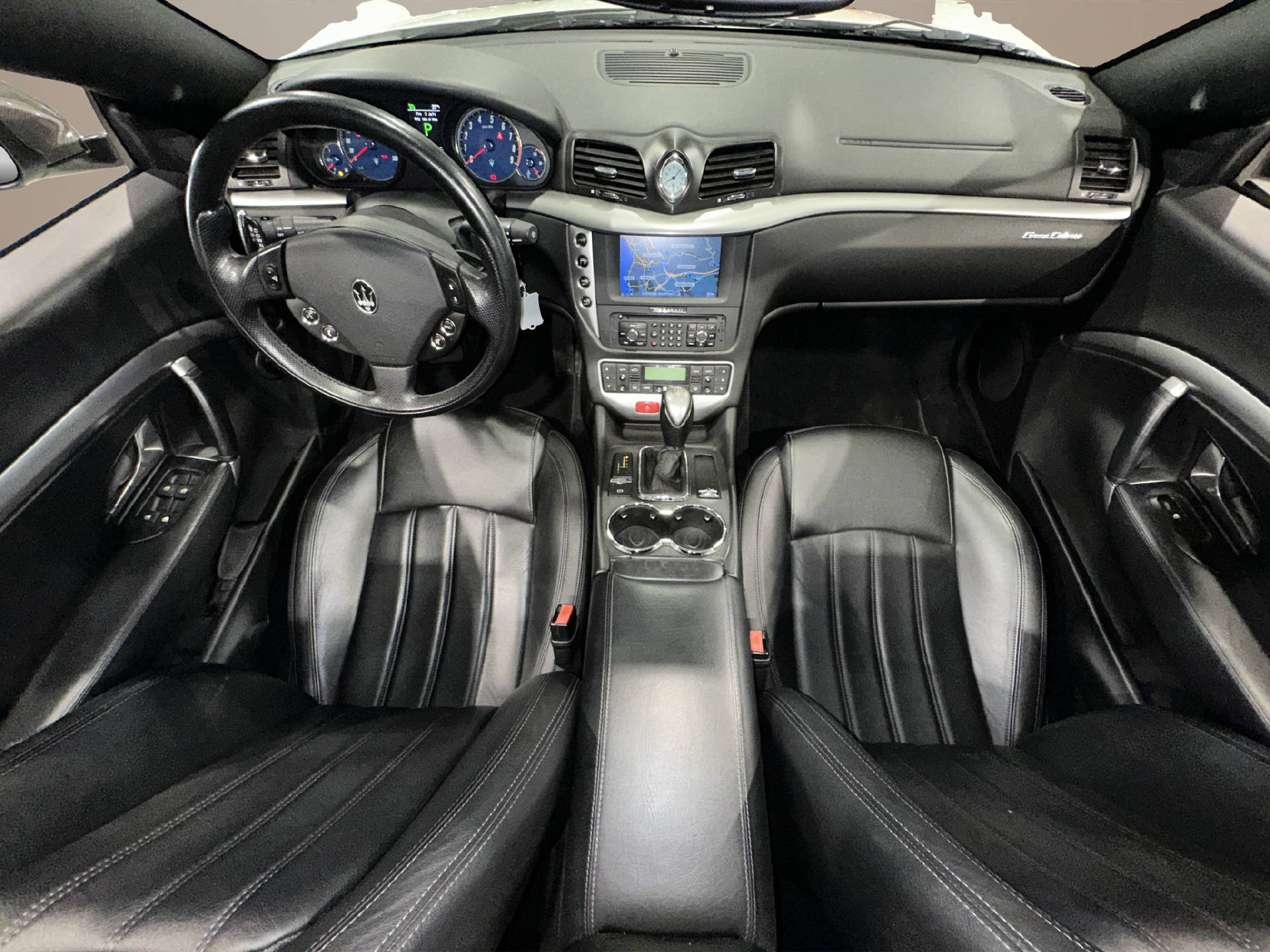 MASERATI Grancabrio 4.7 V8-image-12