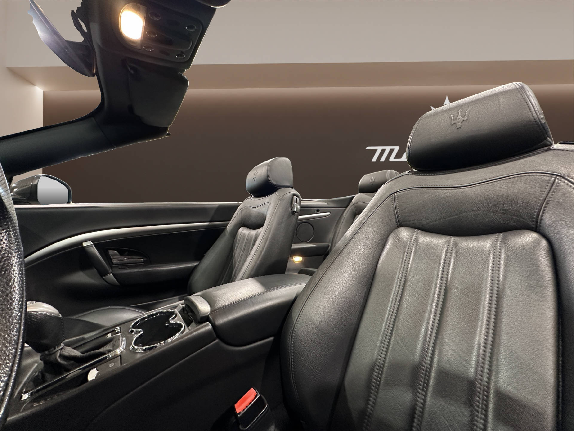 MASERATI Grancabrio 4.7 V8-image-23