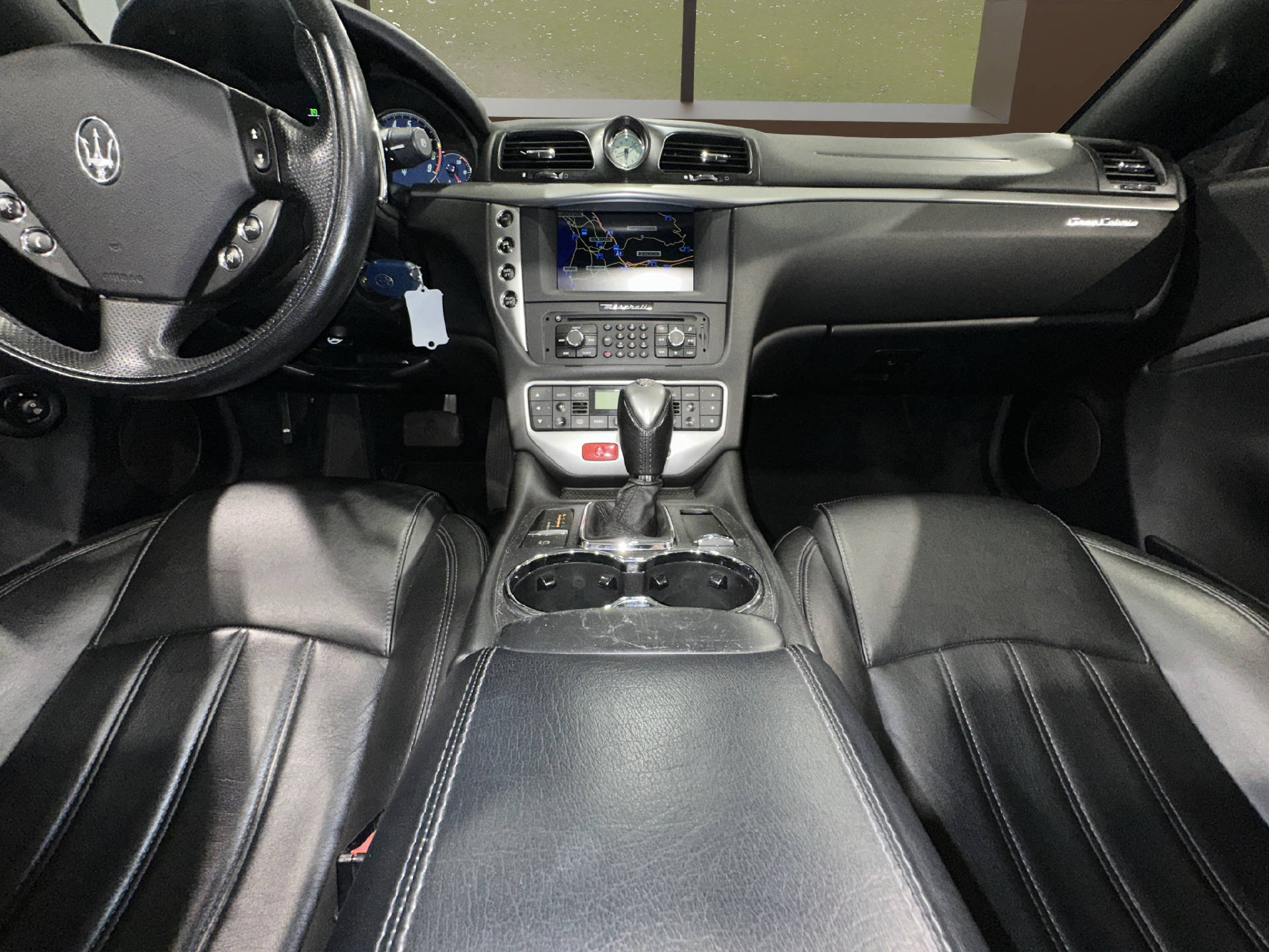 MASERATI Grancabrio 4.7 V8-image-13