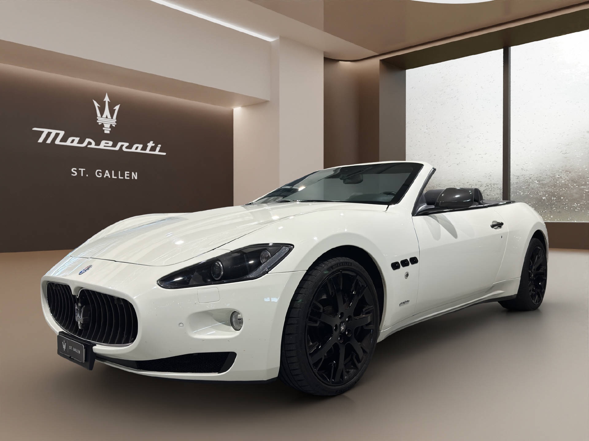 MASERATI Grancabrio 4.7 V8-image-0