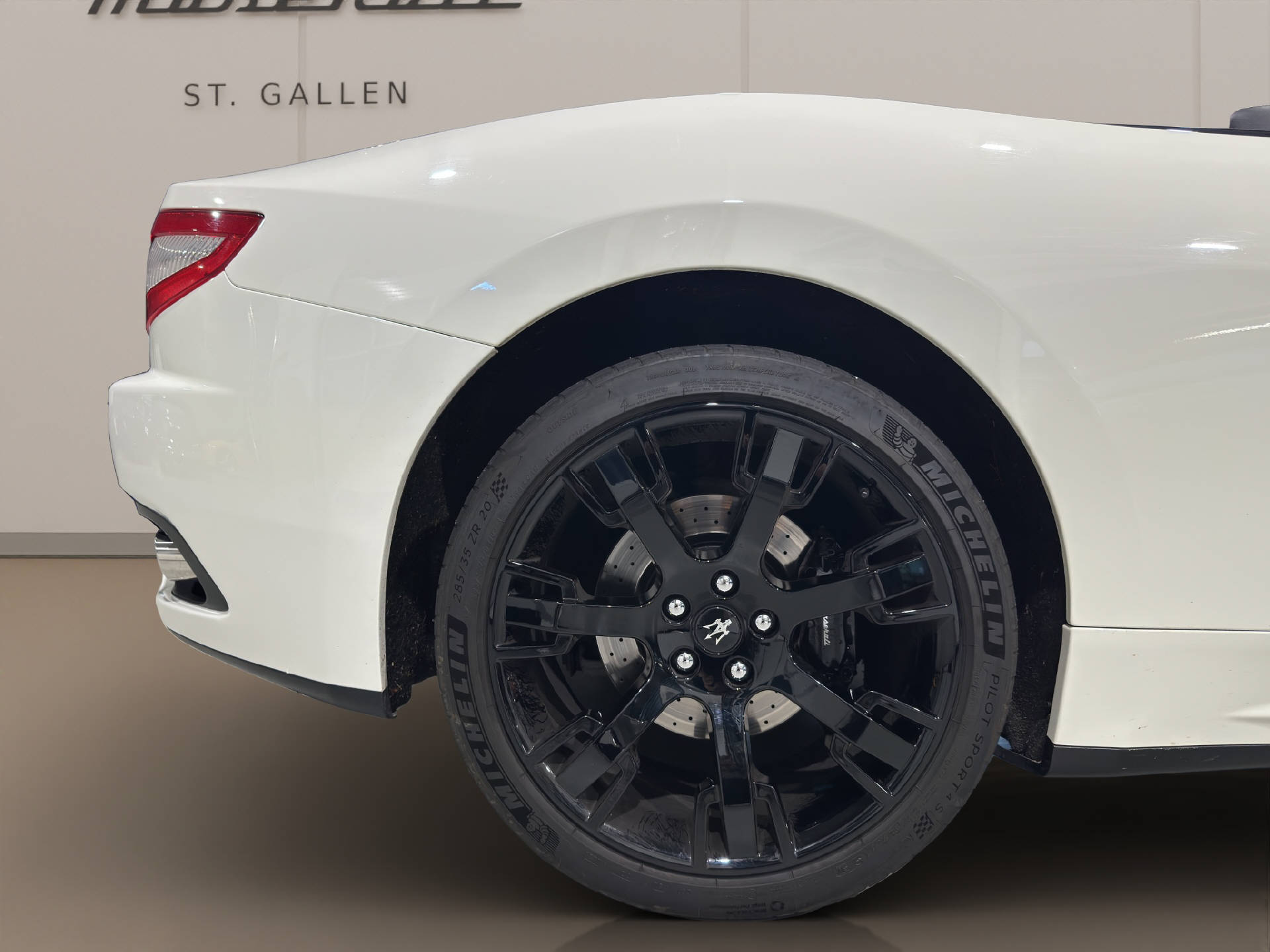 MASERATI Grancabrio 4.7 V8-image-22