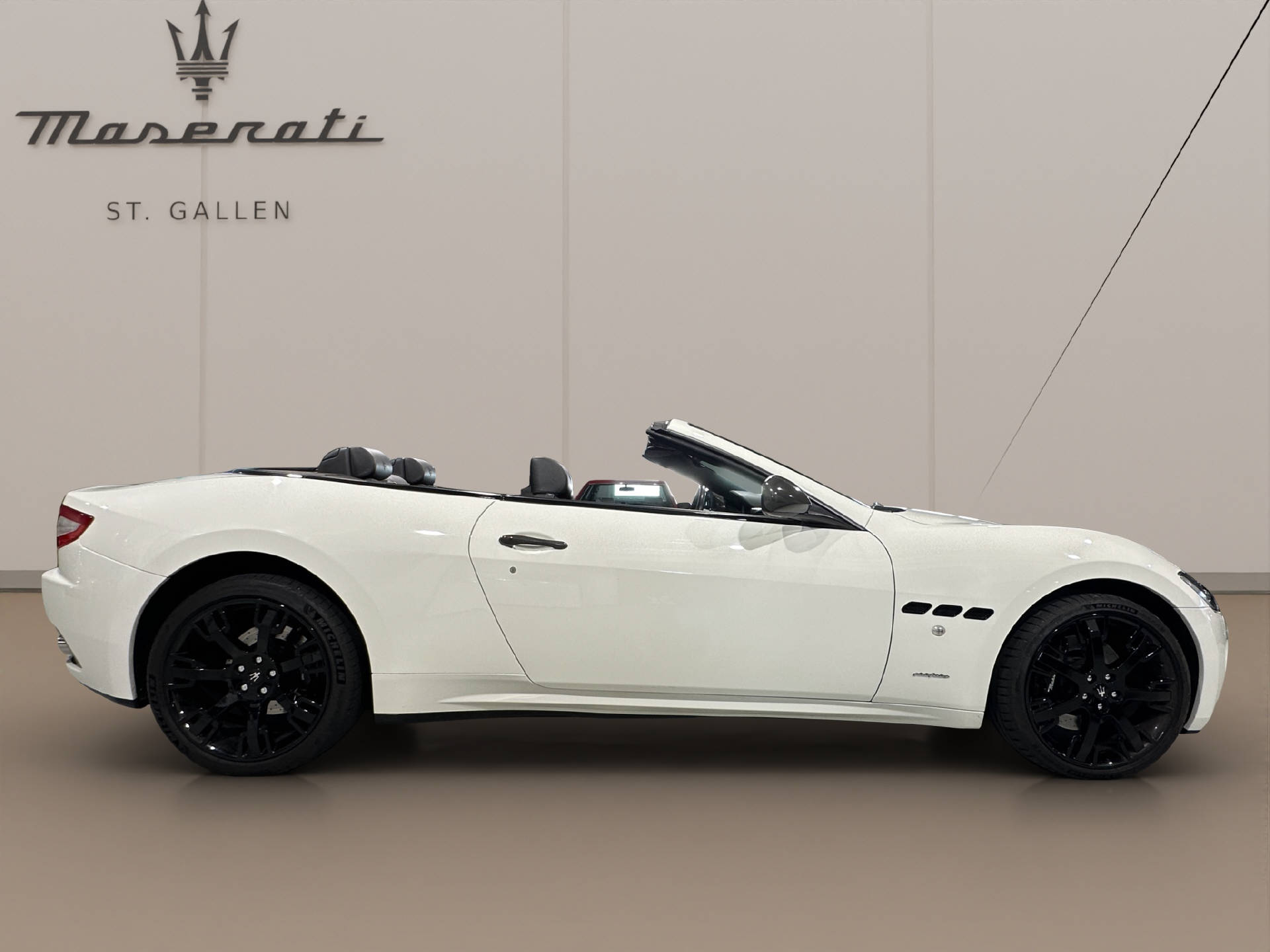 MASERATI Grancabrio 4.7 V8-image-3