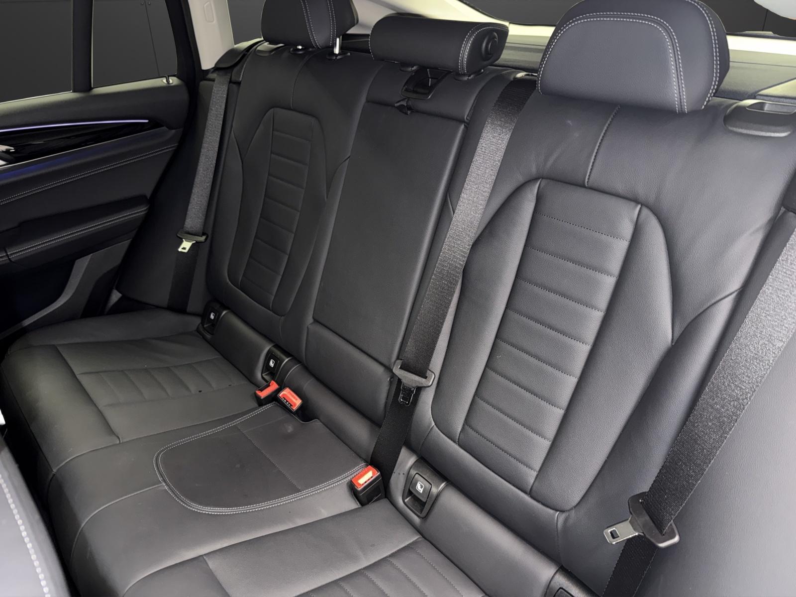 BMW X4 20i xDrive-image-15