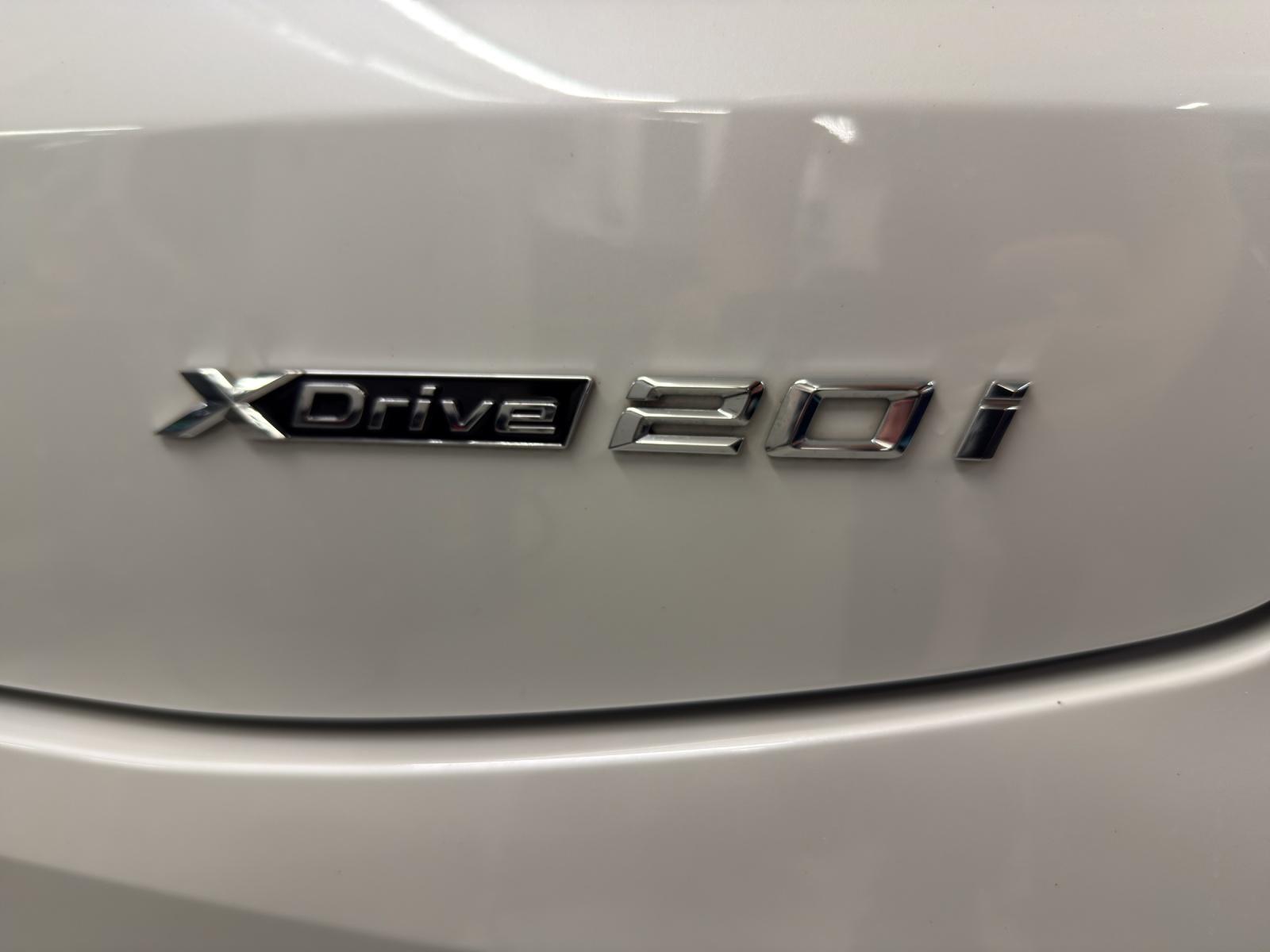 BMW X4 20i xDrive-image-21