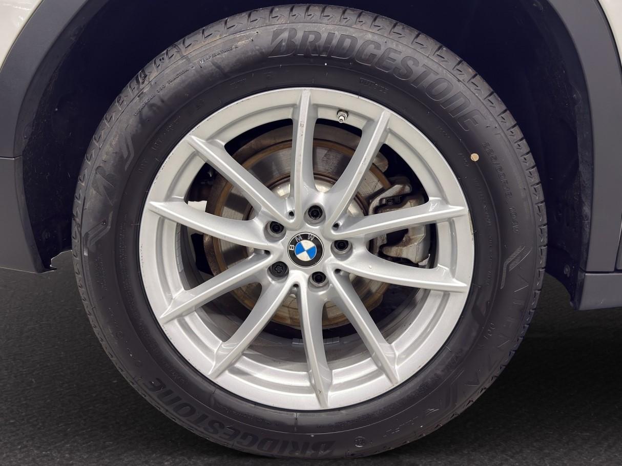 BMW X4 20i xDrive-image-10