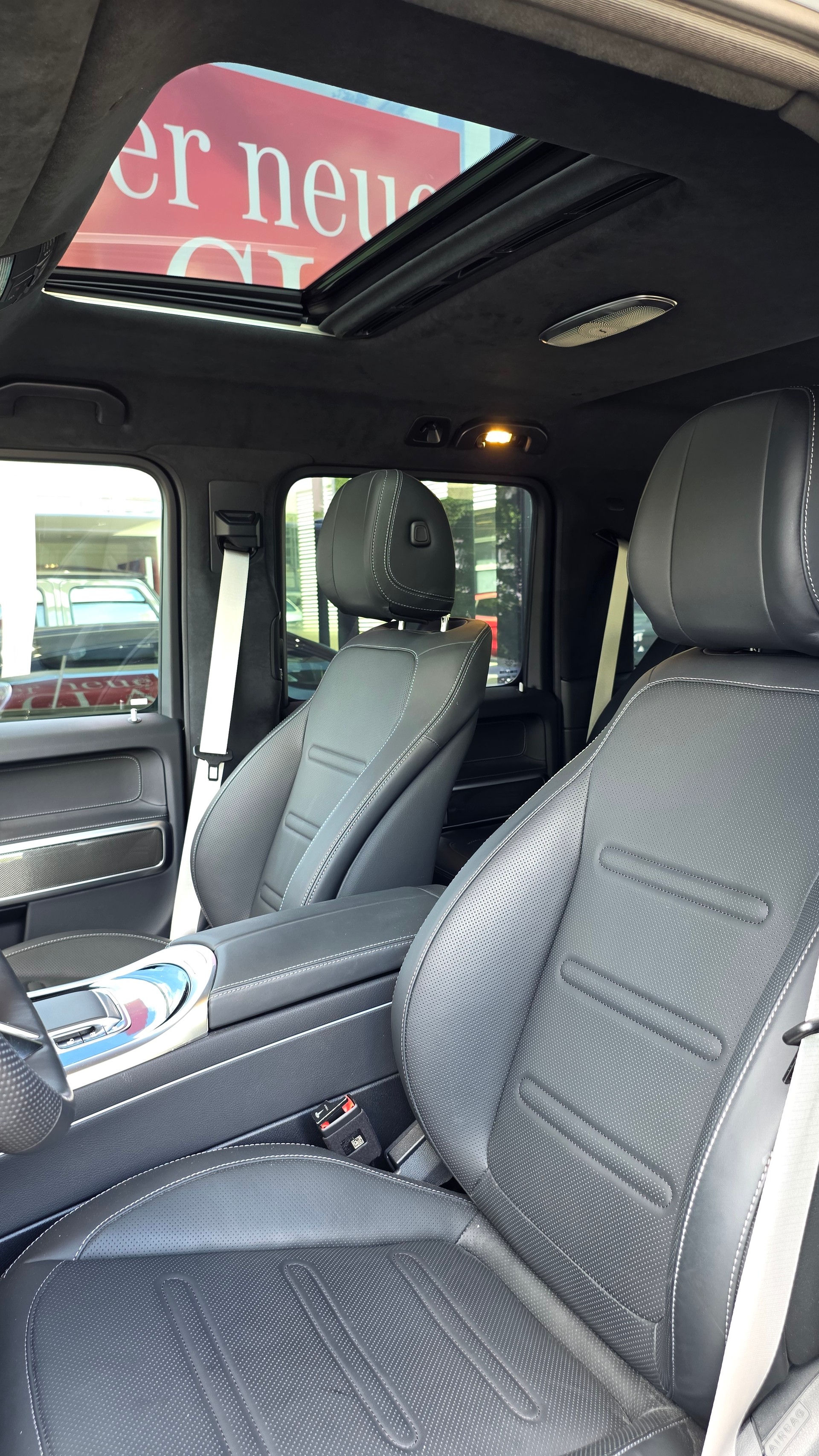 MERCEDES-BENZ AMG Gold Edition, G63 Front, Night-Paket, Technik-Paket, Komfort-Paket, 360 Kamera, AllBlack-image-8