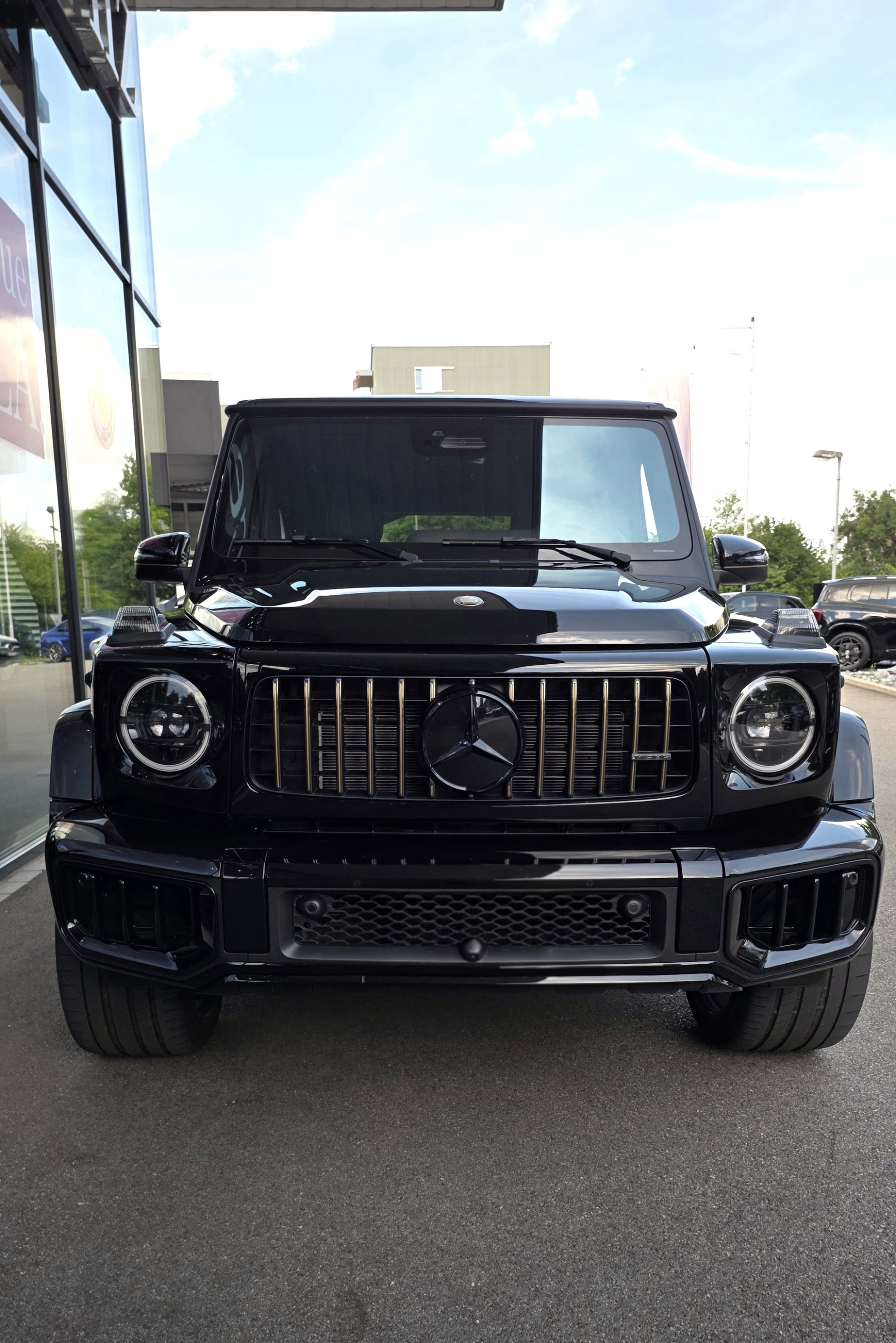 MERCEDES-BENZ AMG Gold Edition, G63 Front, Night-Paket, Technik-Paket, Komfort-Paket, 360 Kamera, AllBlack-image-2
