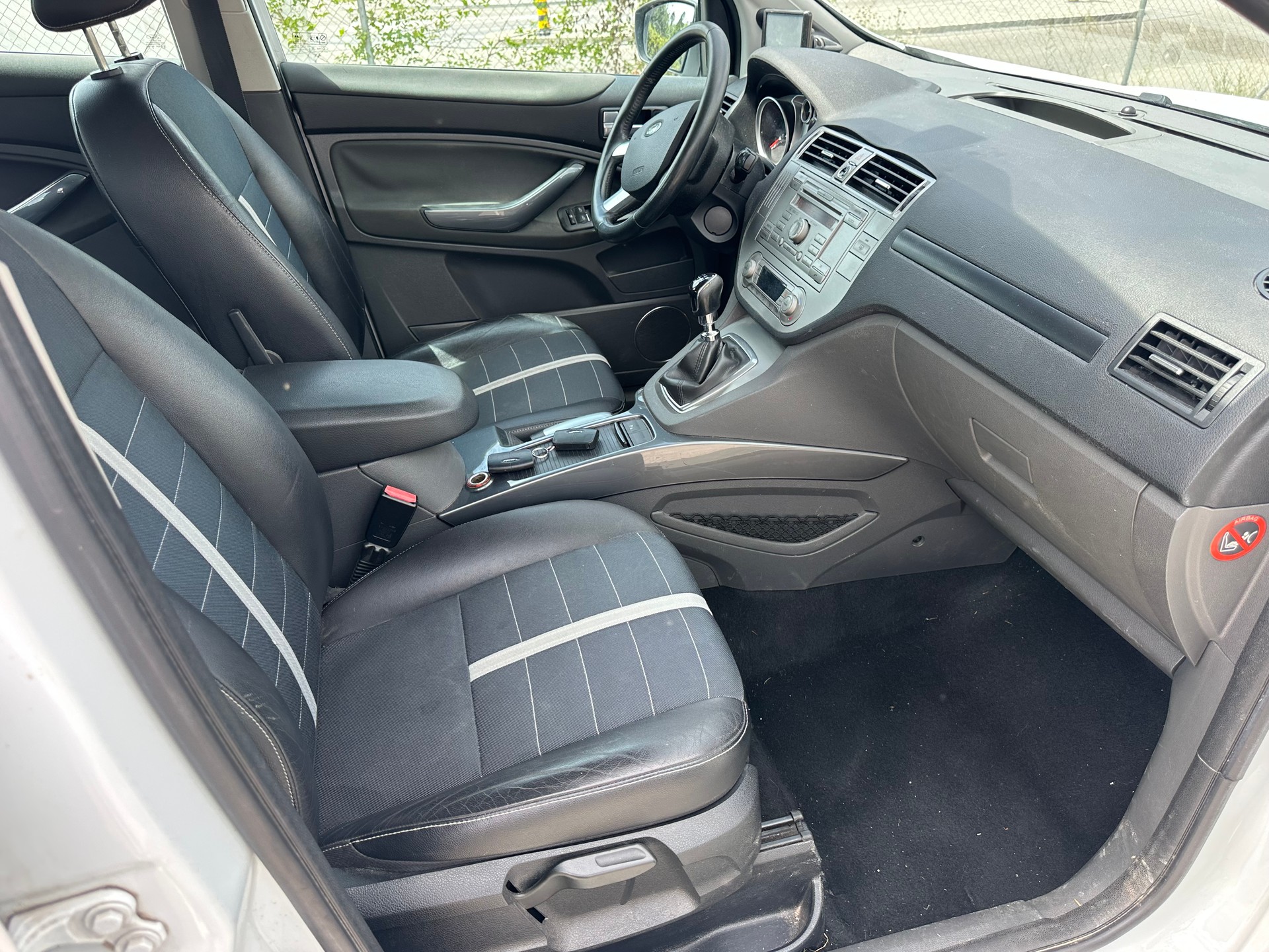 FORD Kuga 2.0 TDCi Titanium 4WD-image-8