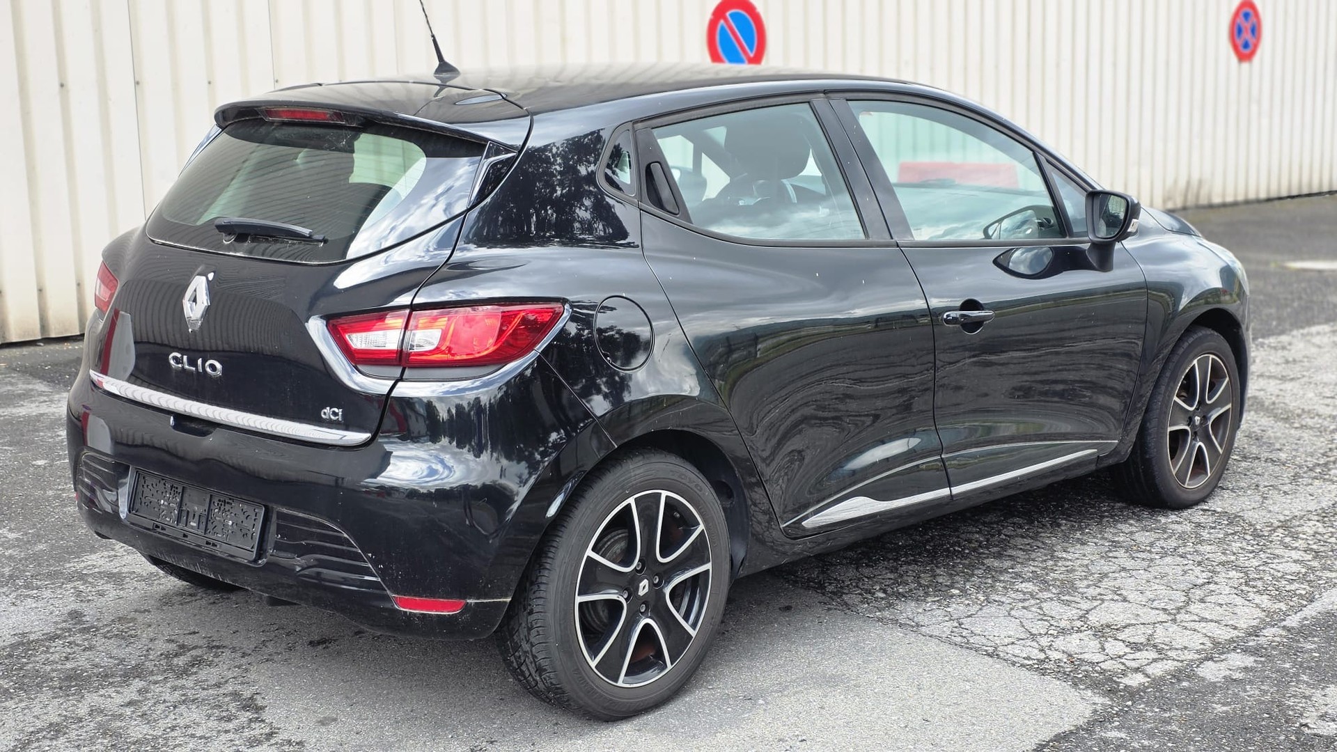 RENAULT Clio 1.5 dCi Dynamique-image-5