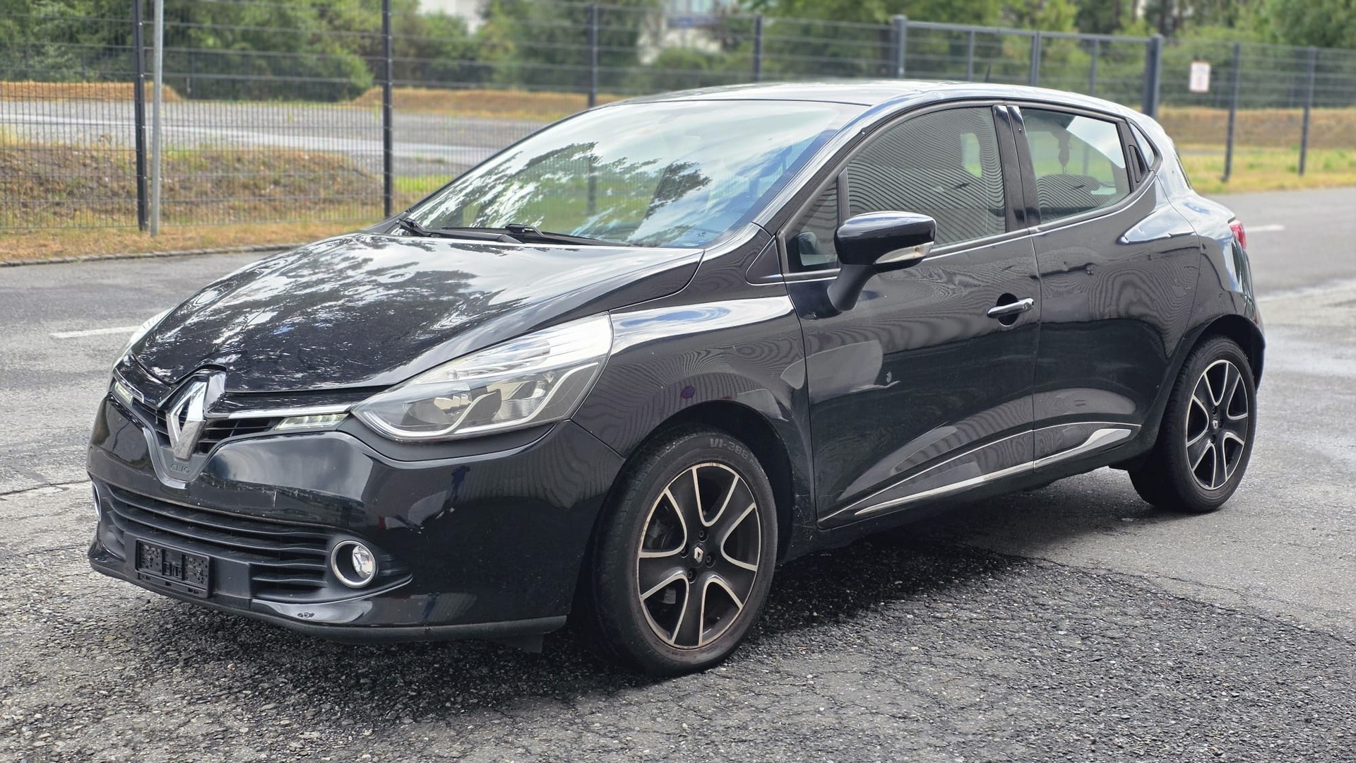 RENAULT Clio 1.5 dCi Dynamique-image-2