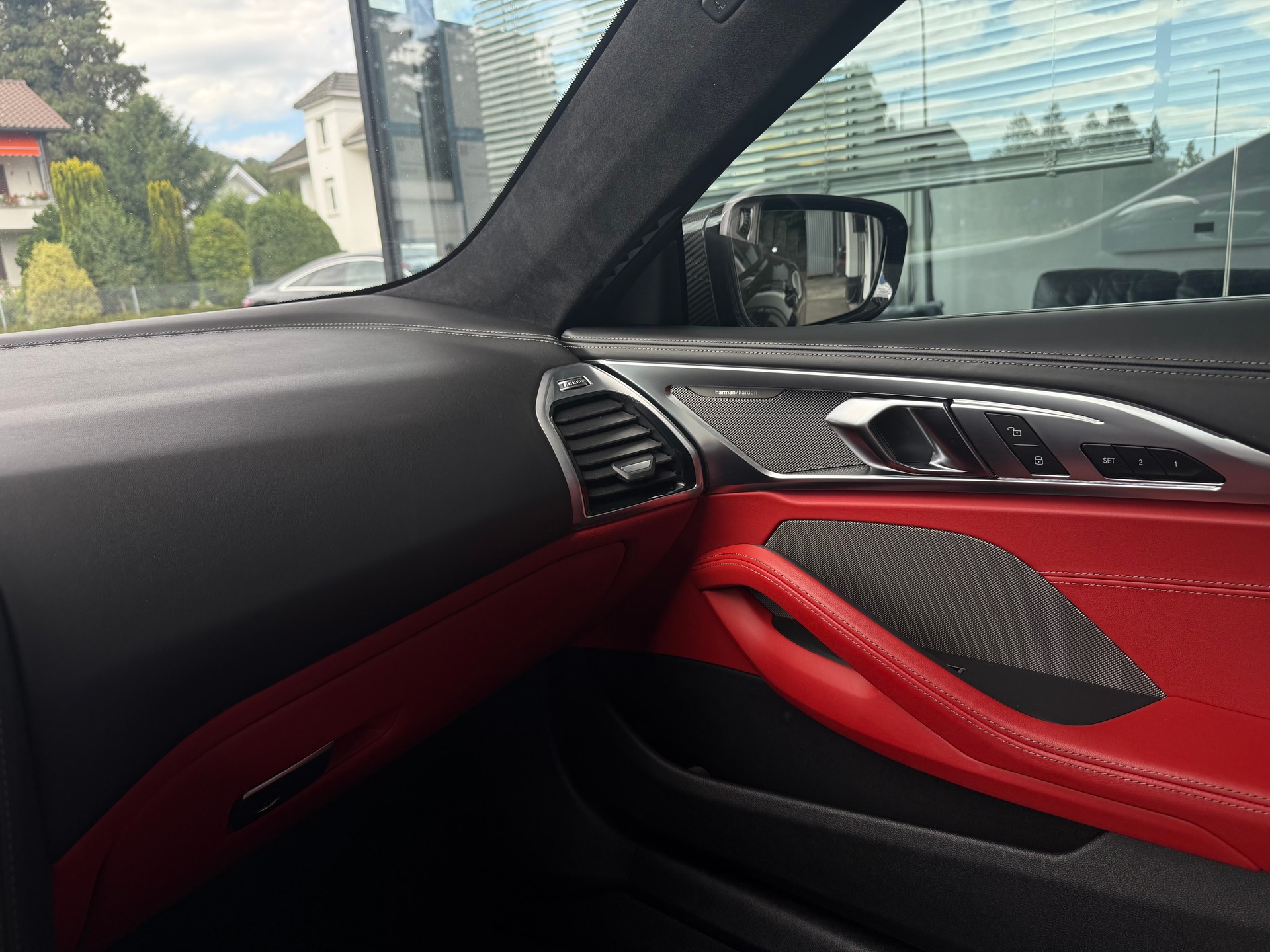 BMW M850i xDrive Steptronic-image-14
