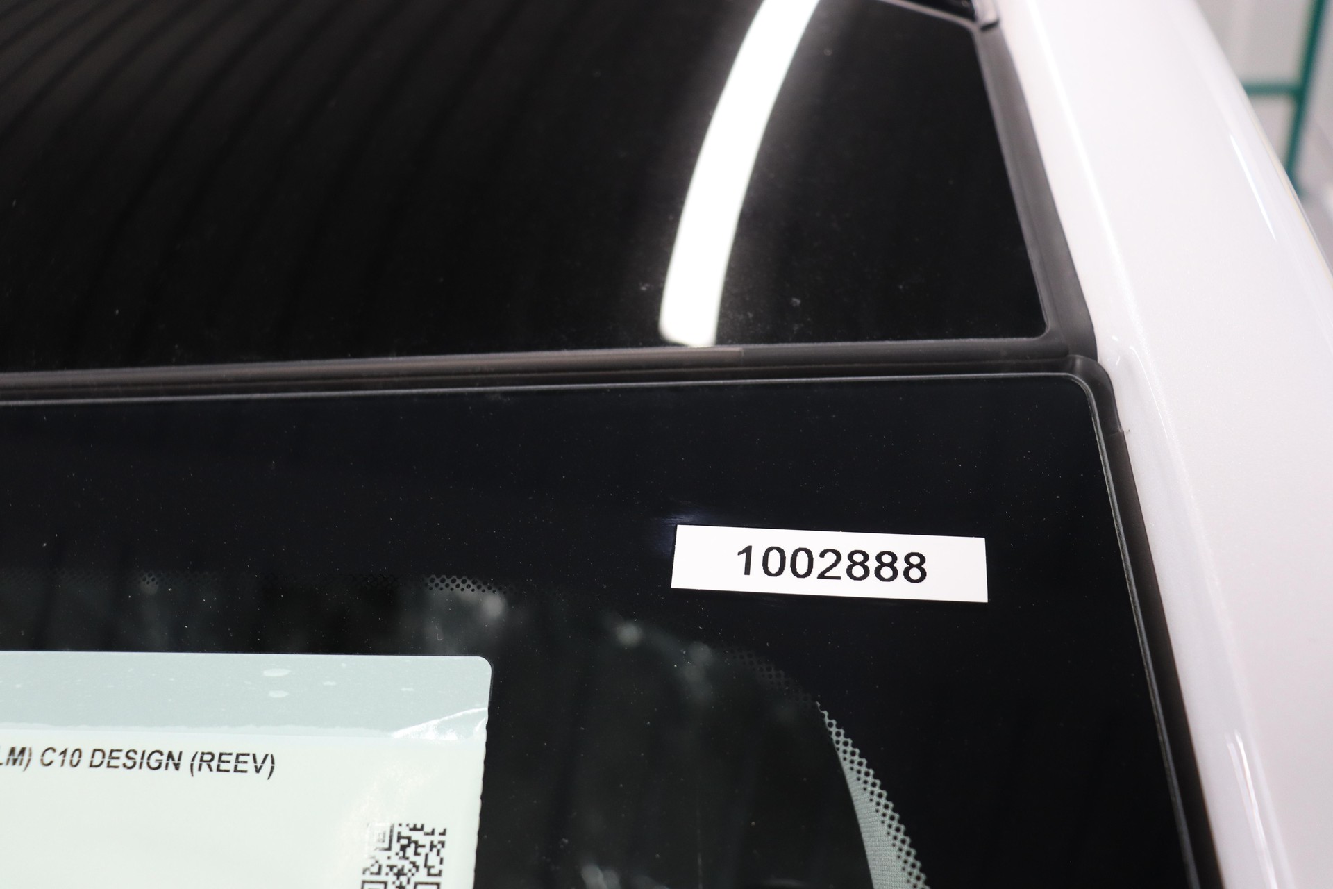 LEAPMOTOR C10 1.5 REEV Design-image-7
