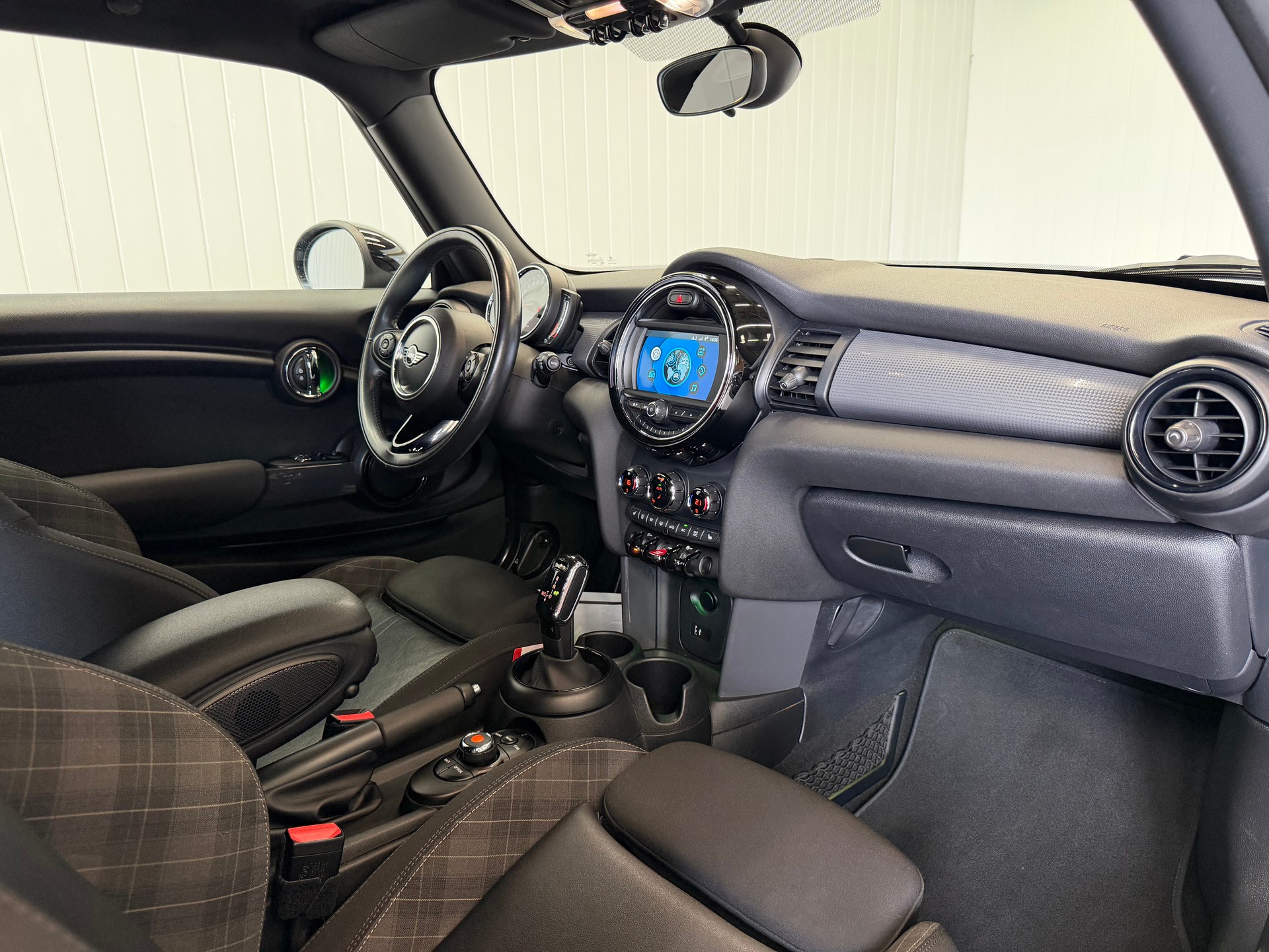 MINI Cooper Steptronic DKG-image-11