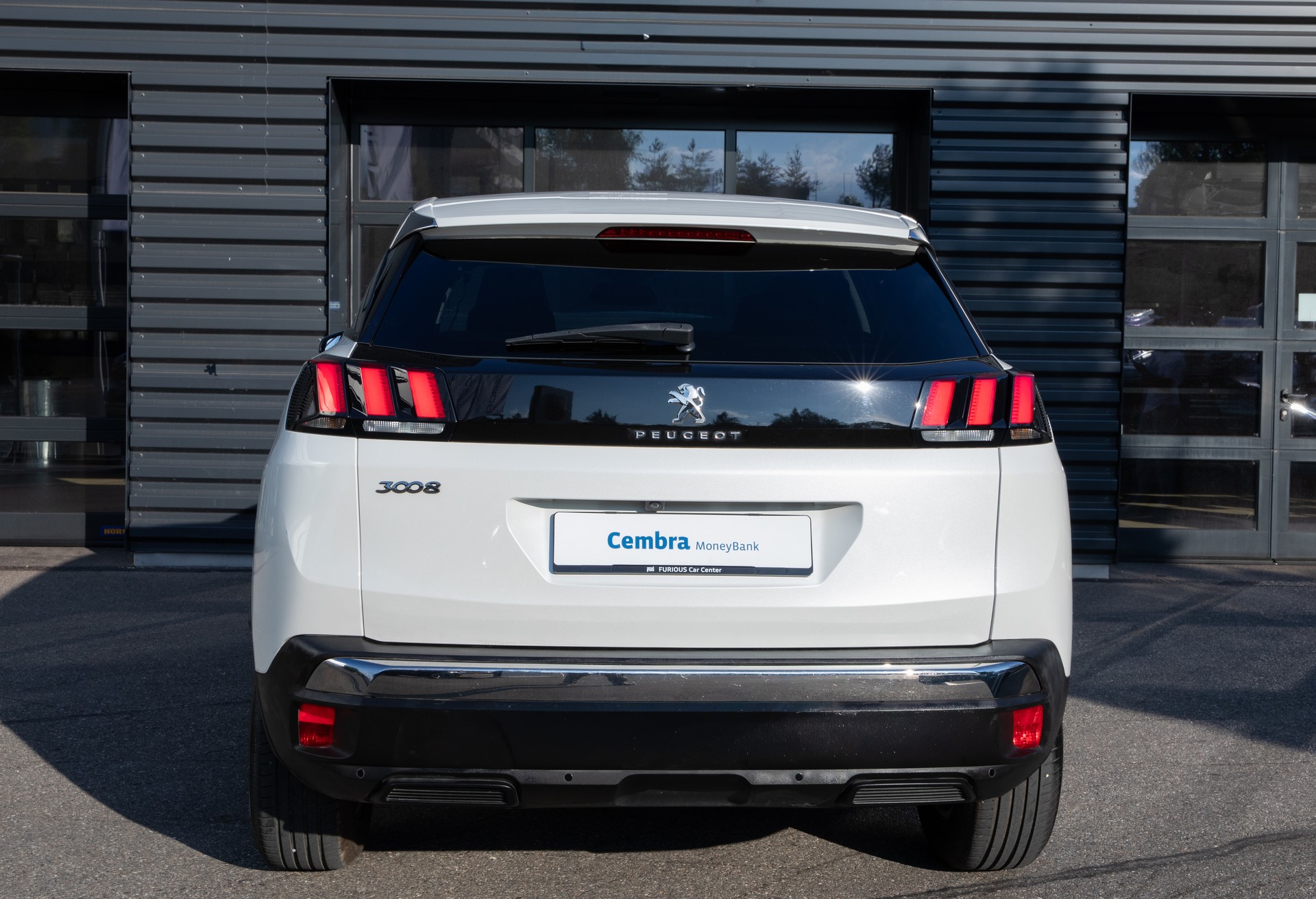 PEUGEOT 3008 1.6 BlueHDi Allure EAT-image-1