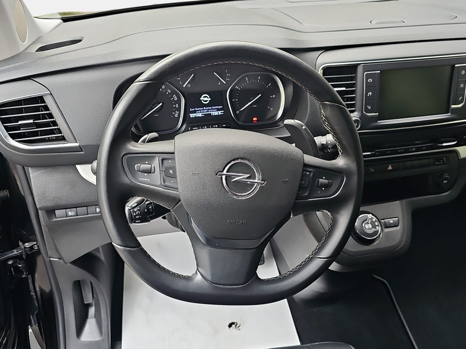 OPEL Zafira Life M 2.0D/177 Business Elegance S/S-image-11