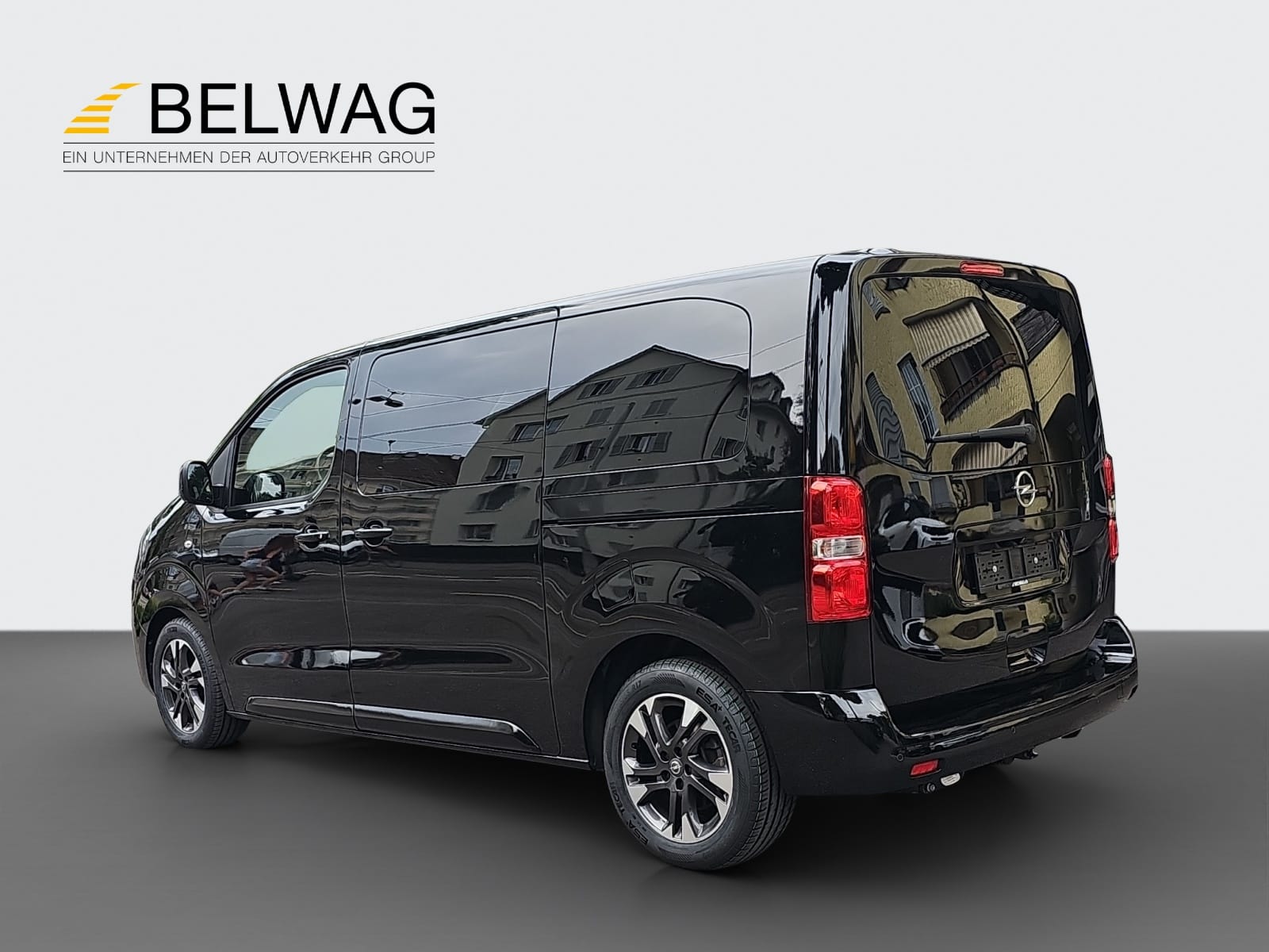 OPEL Zafira Life M 2.0D/177 Business Elegance S/S-image-1