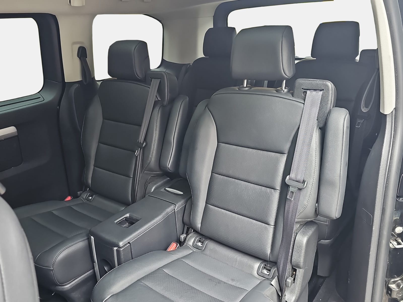 OPEL Zafira Life M 2.0D/177 Business Elegance S/S-image-14