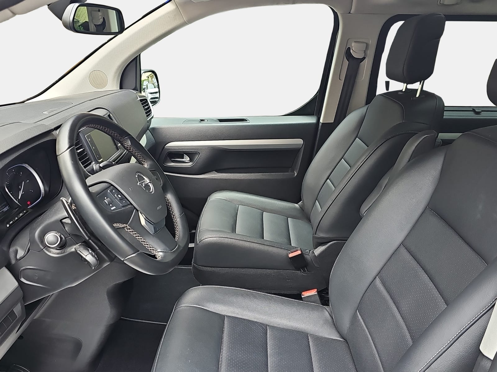 OPEL Zafira Life M 2.0D/177 Business Elegance S/S-image-13