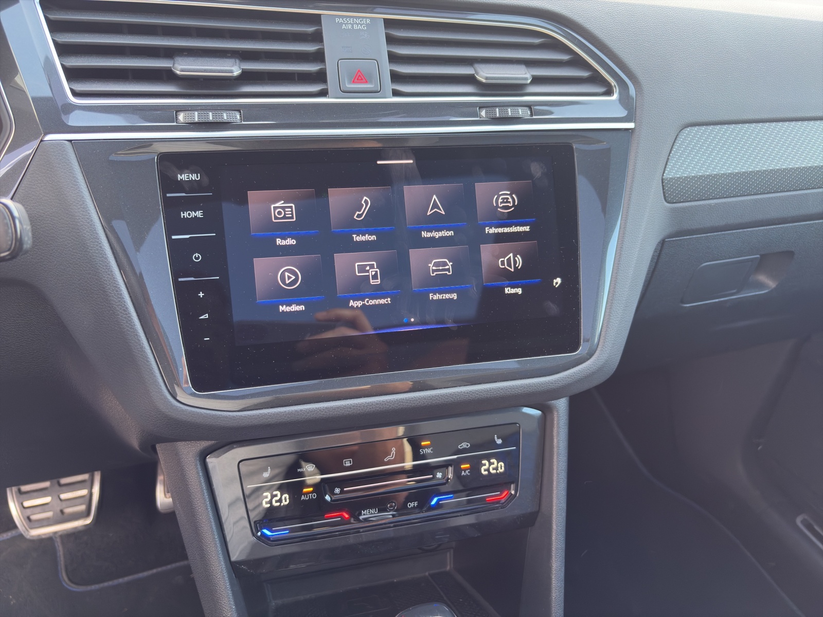 VW Tiguan 2.0TSI R 4Motion DSG-image-10