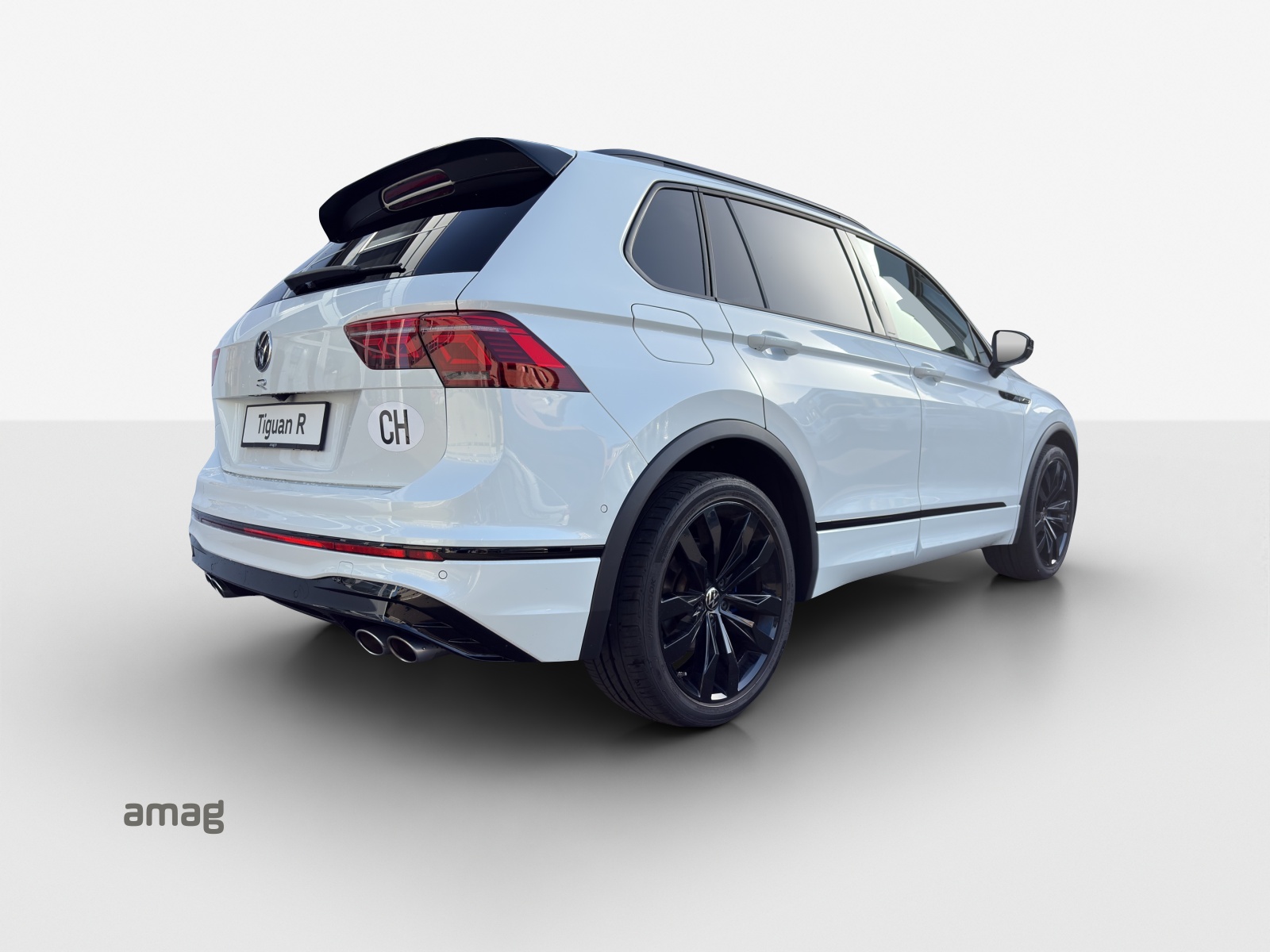 VW Tiguan 2.0TSI R 4Motion DSG-image-4