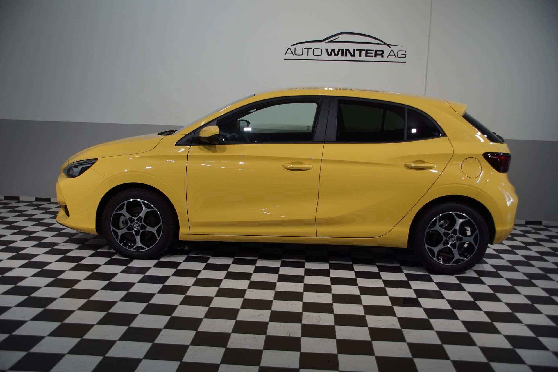 MG 3 1.5 Hybrid Luxury Aut. *swiss Edition*-image-9