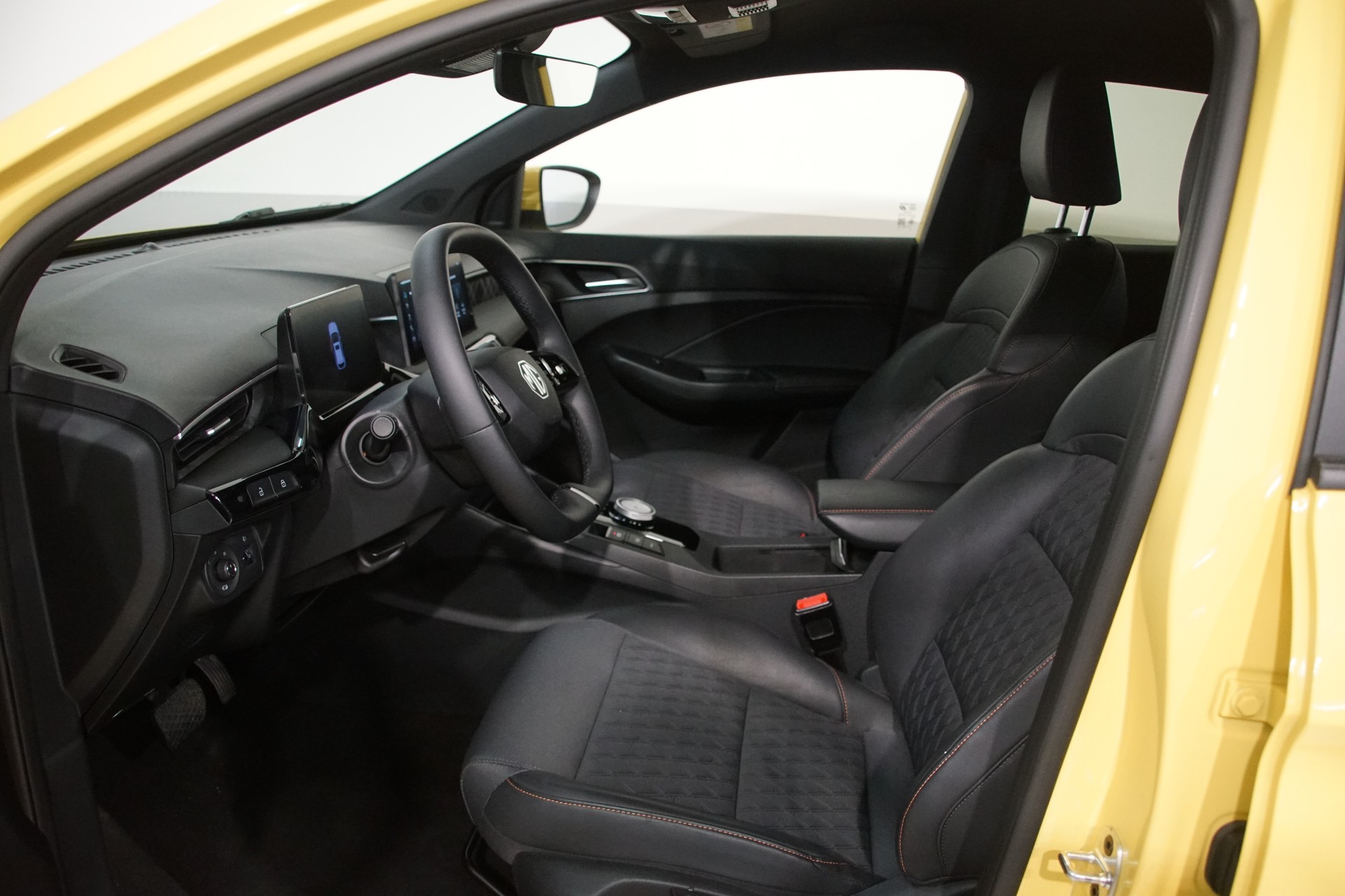 MG 3 1.5 Hybrid Luxury Aut. *swiss Edition*-image-11