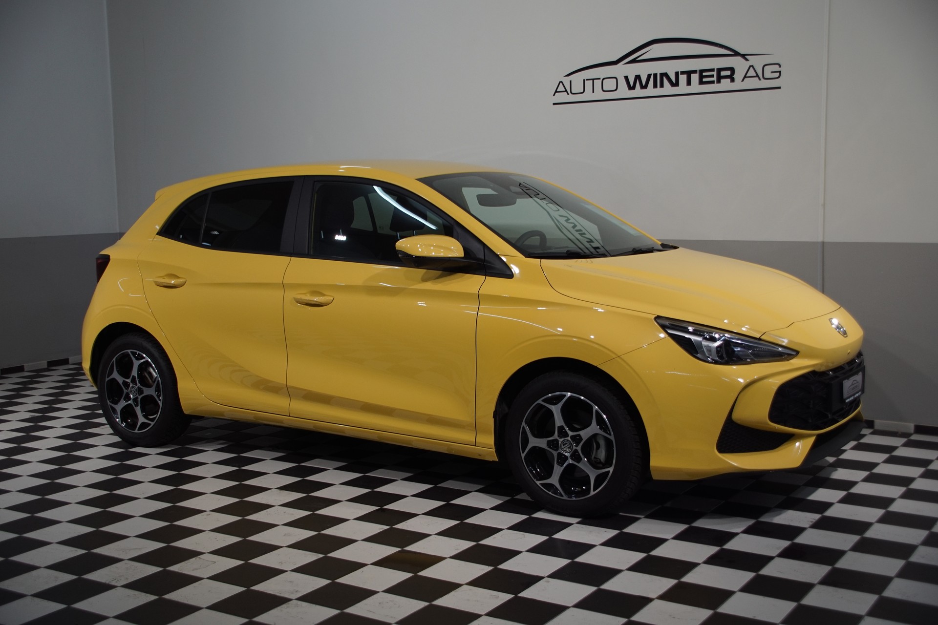 MG 3 1.5 Hybrid Luxury Aut. *swiss Edition*-image-2