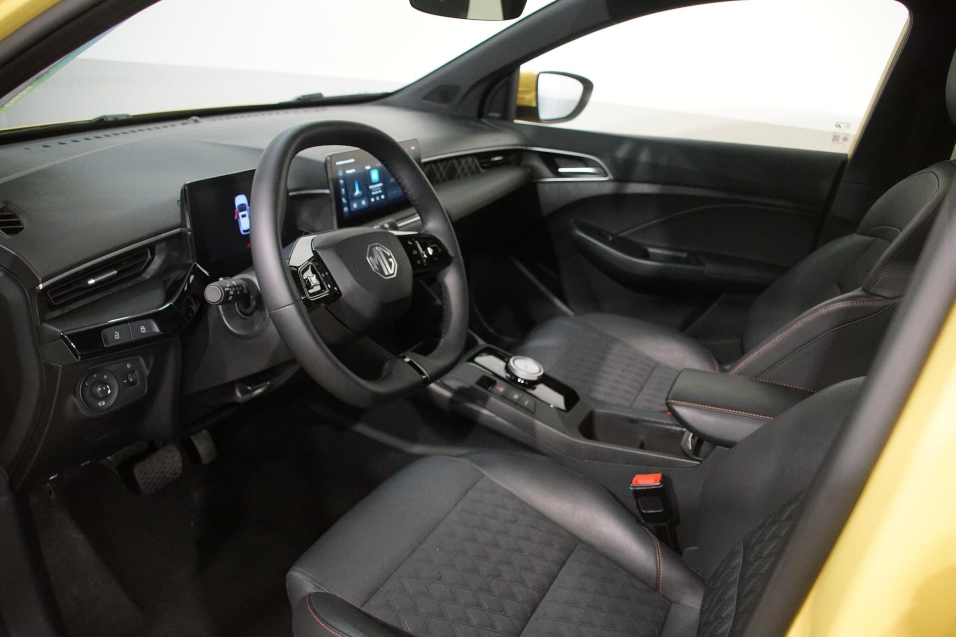MG 3 1.5 Hybrid Luxury Aut. *swiss Edition*-image-10