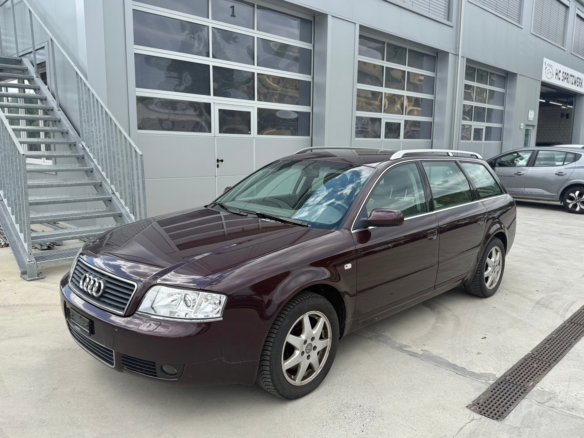 AUDI A6 Avant 2.4 quattro-image-0