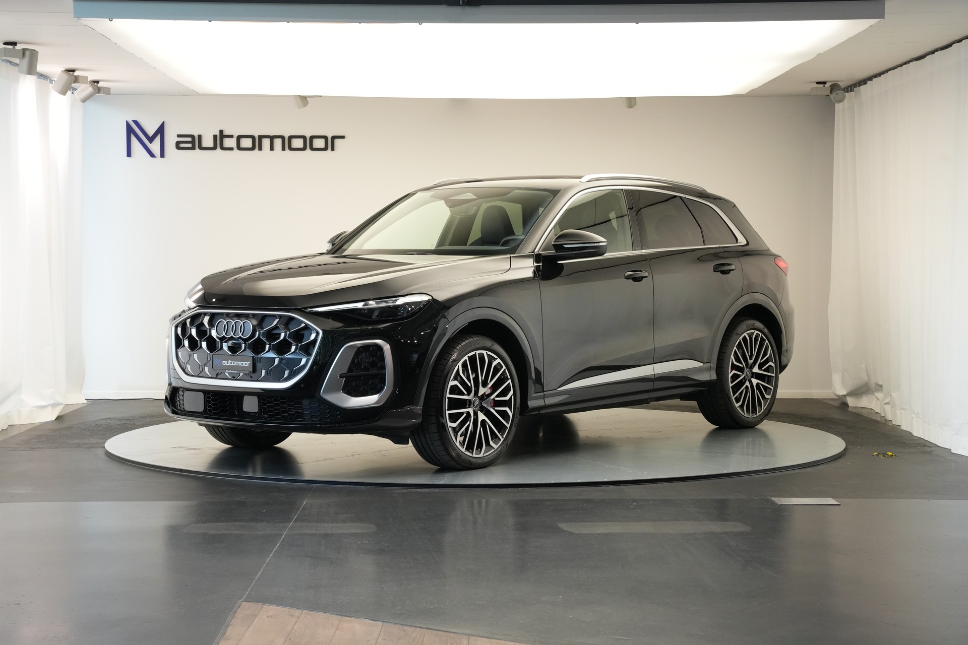 AUDI SQ5 TFSI quattro S-tronic *Luftfederung* *Panorama* *Leder* *HuD*-image-0