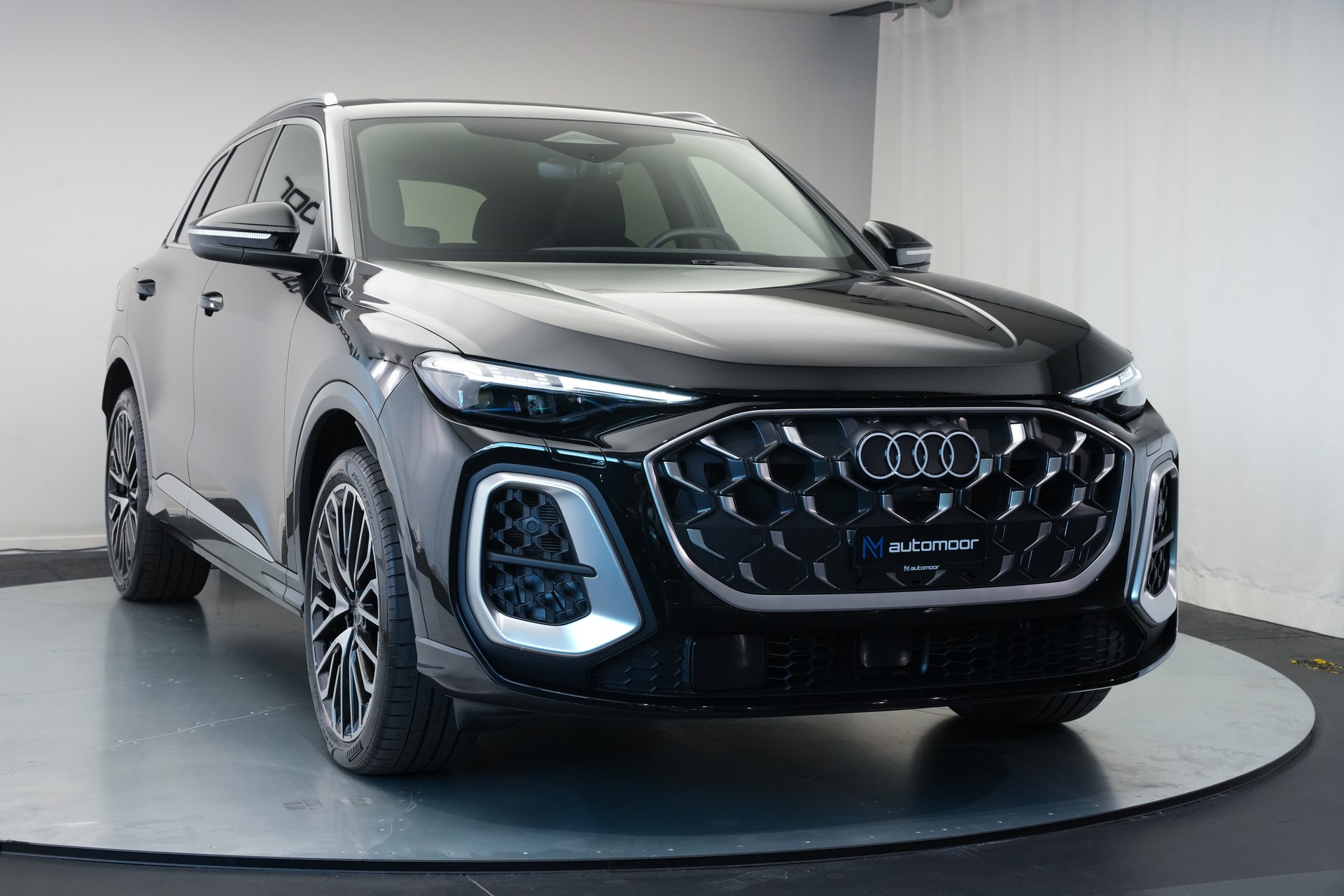 AUDI SQ5 TFSI quattro S-tronic *Luftfederung* *Panorama* *Leder* *HuD*-image-49