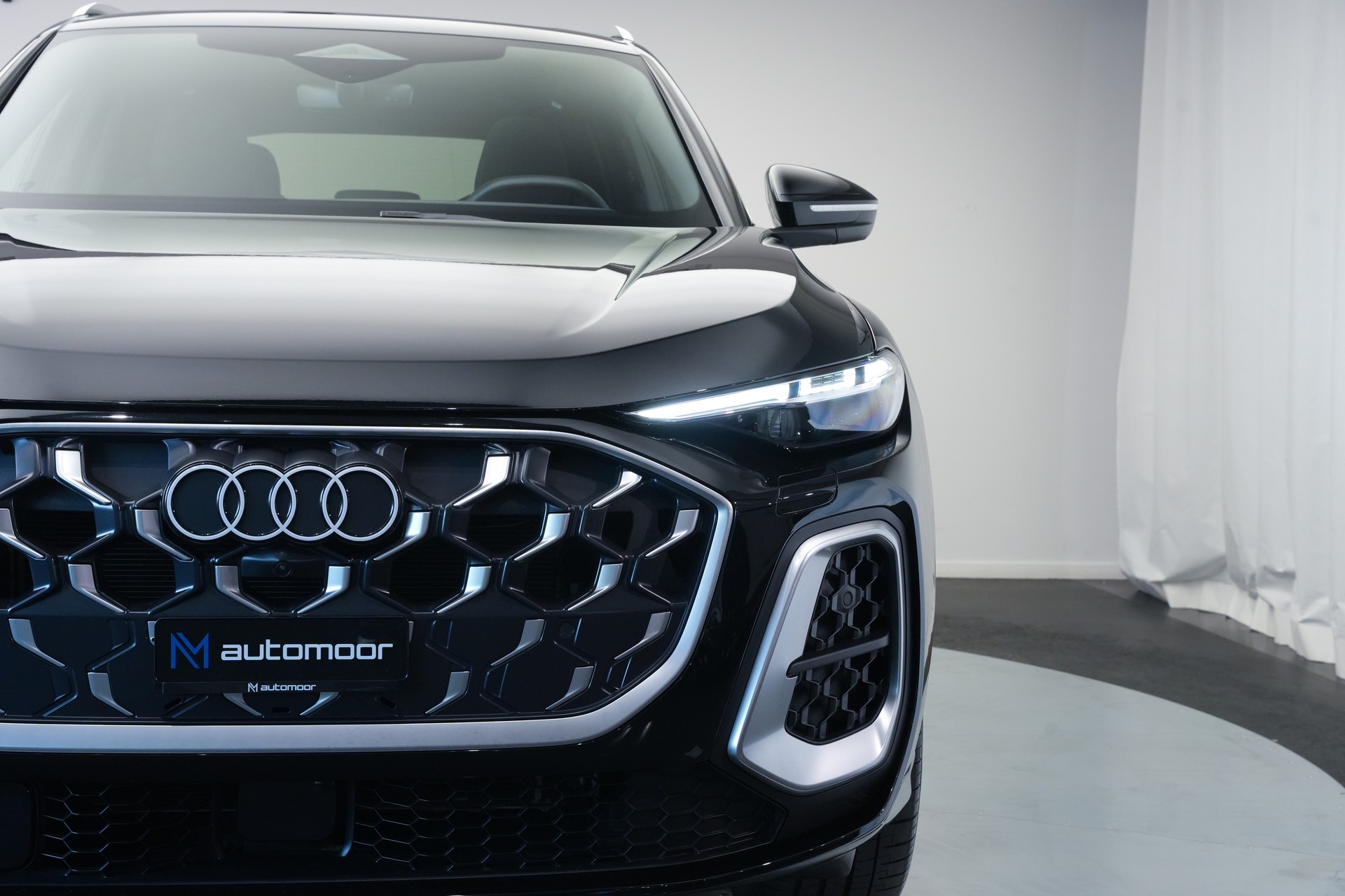 AUDI SQ5 TFSI quattro S-tronic *Luftfederung* *Panorama* *Leder* *HuD*-image-48