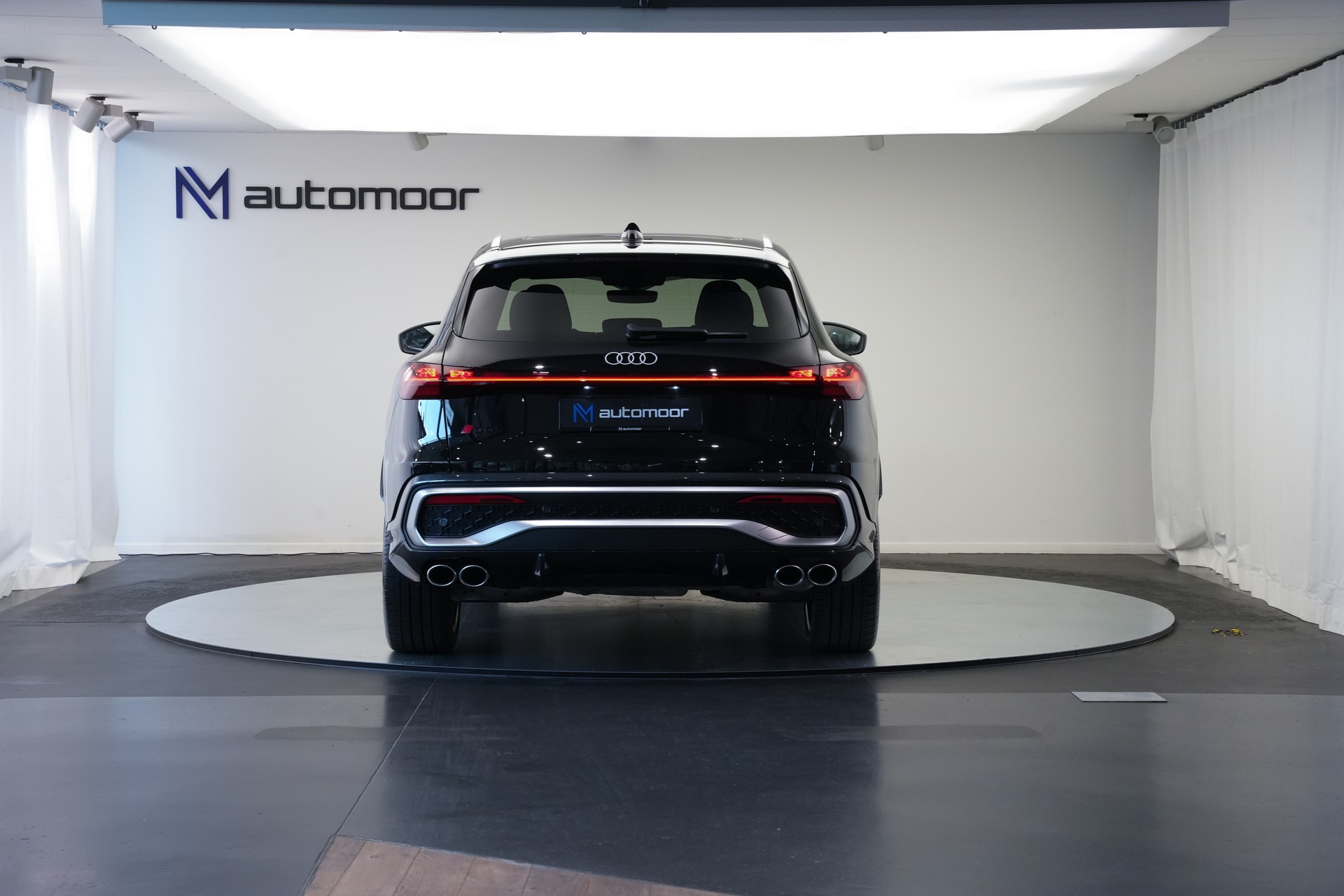 AUDI SQ5 TFSI quattro S-tronic *Luftfederung* *Panorama* *Leder* *HuD*-image-5
