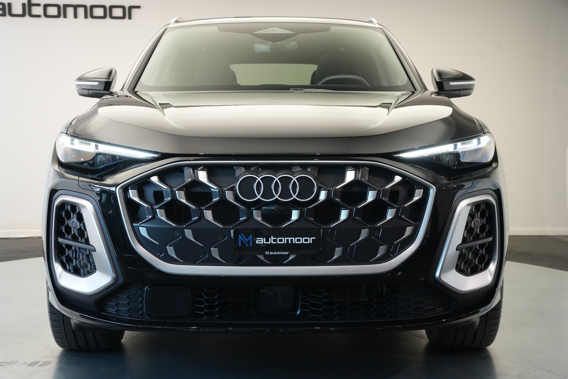 AUDI SQ5 TFSI quattro S-tronic *Luftfederung* *Panorama* *Leder* *HuD*-image-48