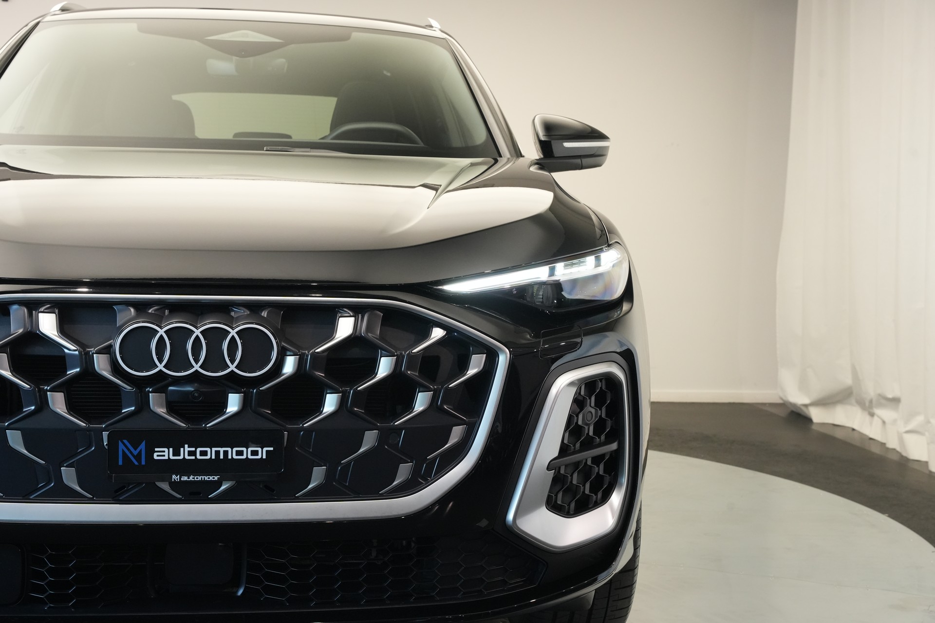 AUDI SQ5 TFSI quattro S-tronic *Luftfederung* *Panorama* *Leder* *HuD*-image-45