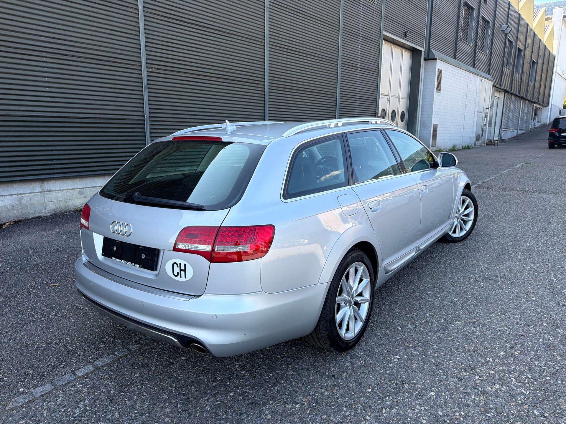 AUDI A6 allroad 3.0 TDI quattro tiptronic ** Voll-Leder ** Navigation ** Xenon ** PDC V&H- RF-Kamera ** B5b-image-4