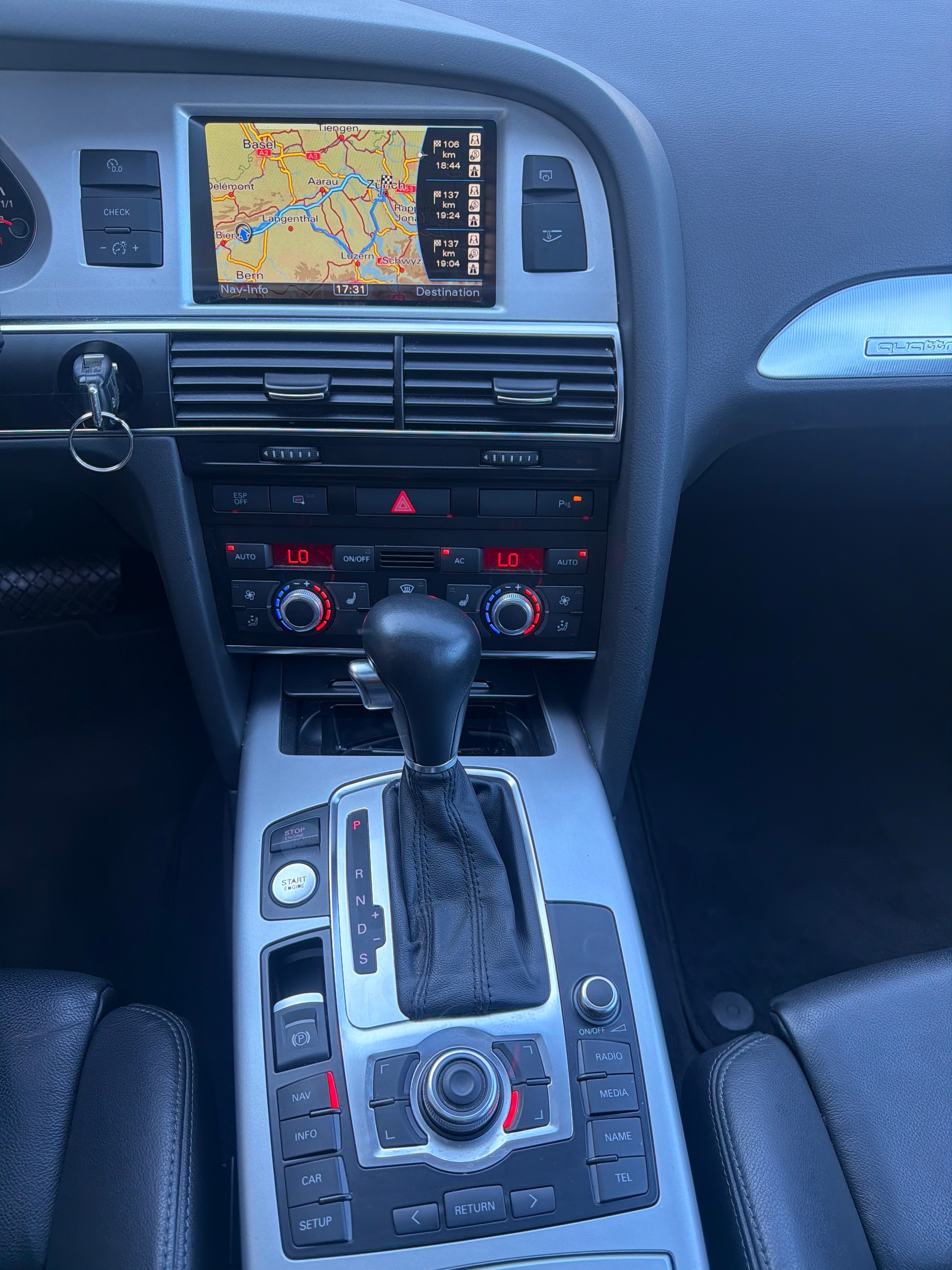 AUDI A6 allroad 3.0 TDI quattro tiptronic ** Voll-Leder ** Navigation ** Xenon ** PDC V&H- RF-Kamera ** B5b-image-7