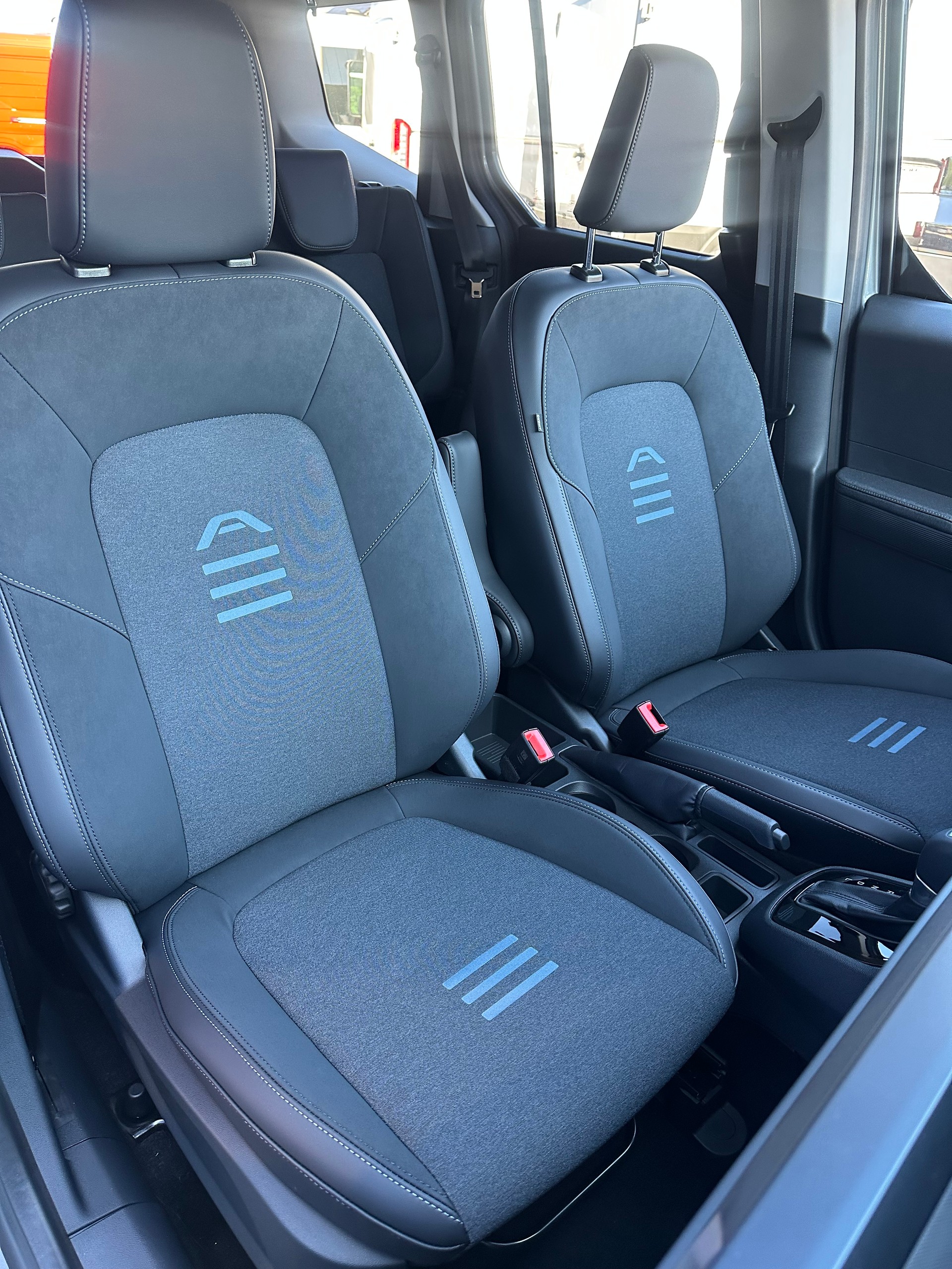 FORD TOURNEO COURIERier 1.0 EcoBoost A Active/125CV/Aut.-image-9