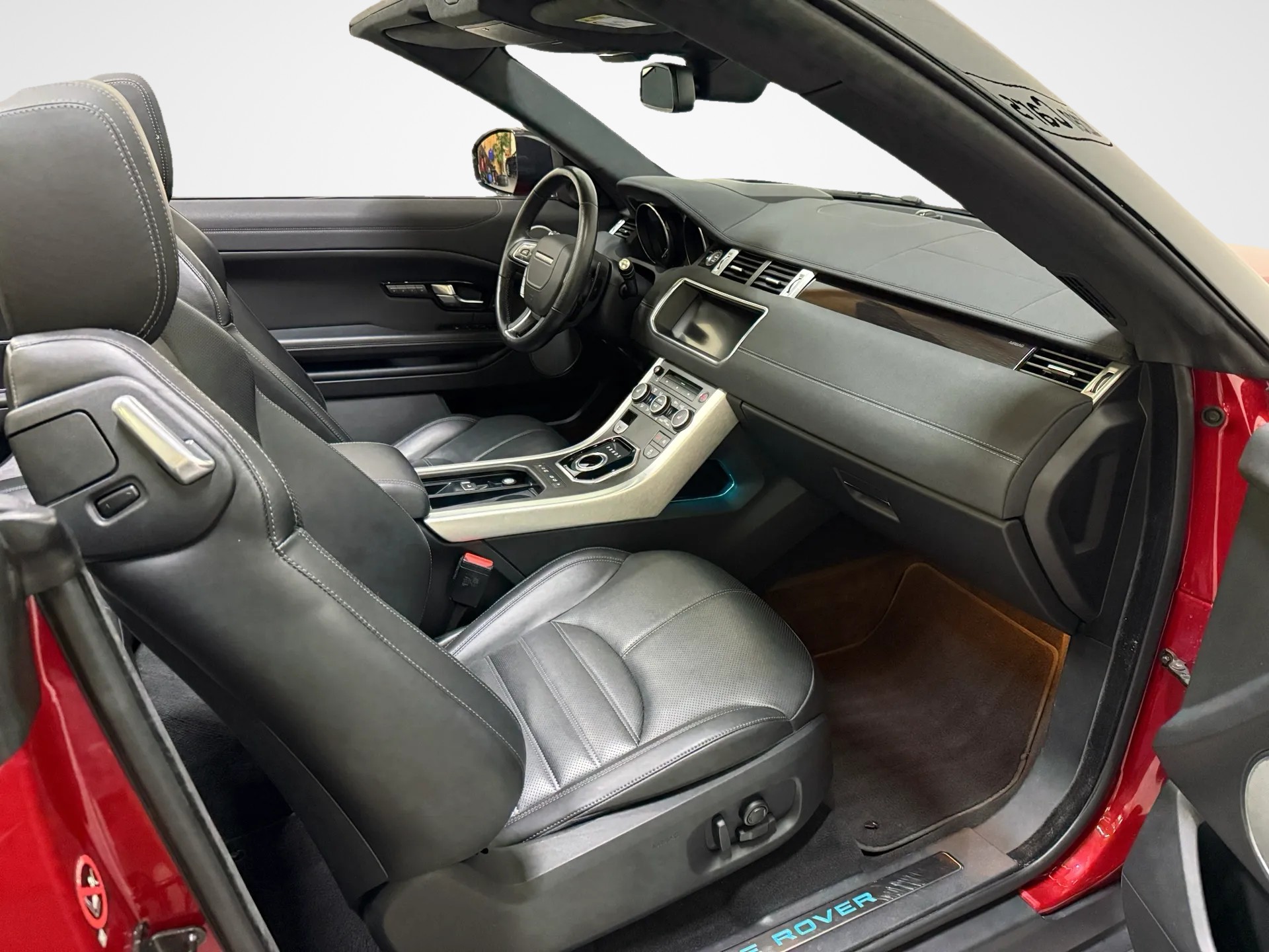 LAND ROVER Range Rover Evoque Conver. 2.0 TD4 HSE Dynamic AT9-image-9