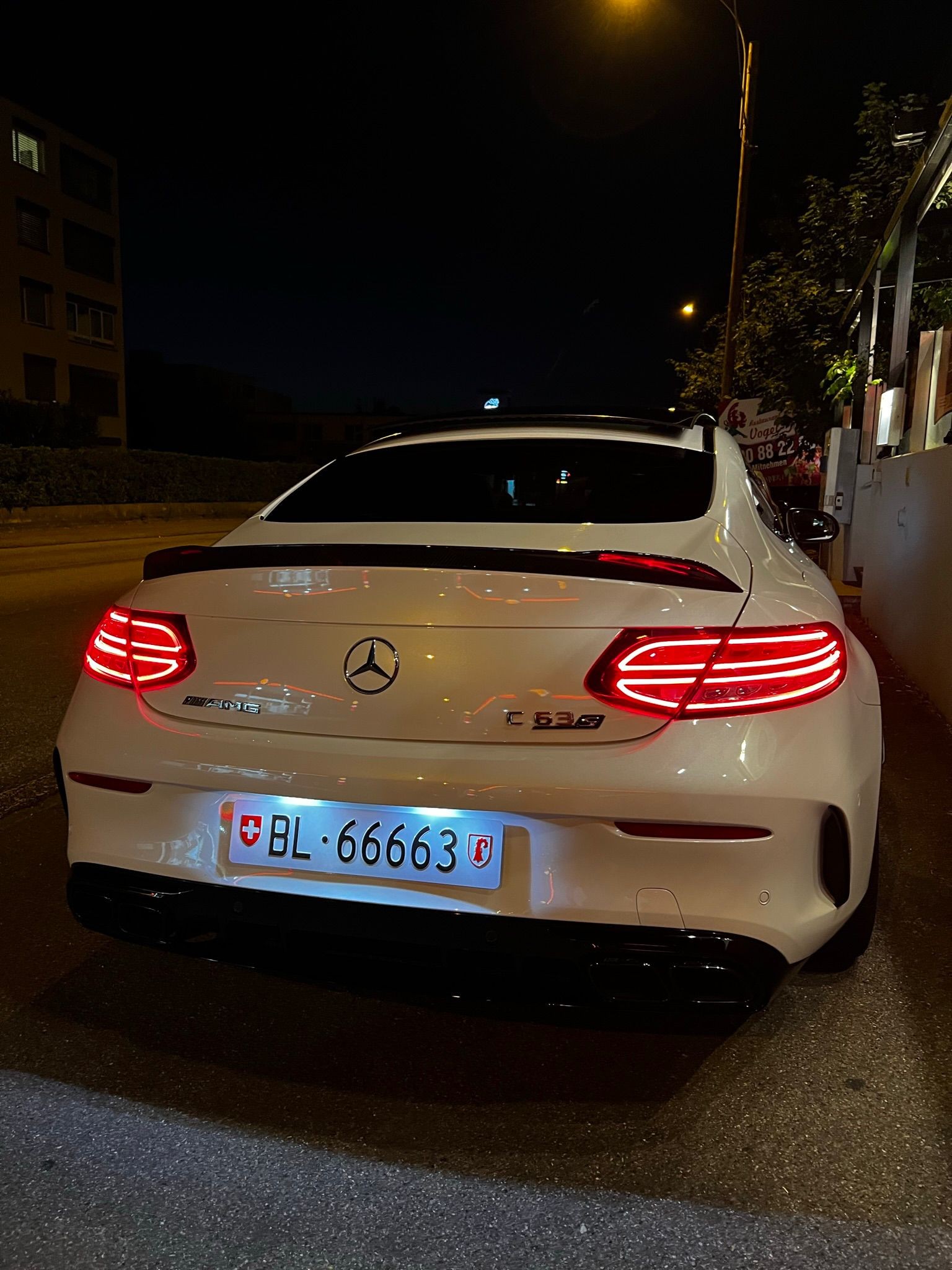 MERCEDES-BENZ C 63 S AMG-image-1